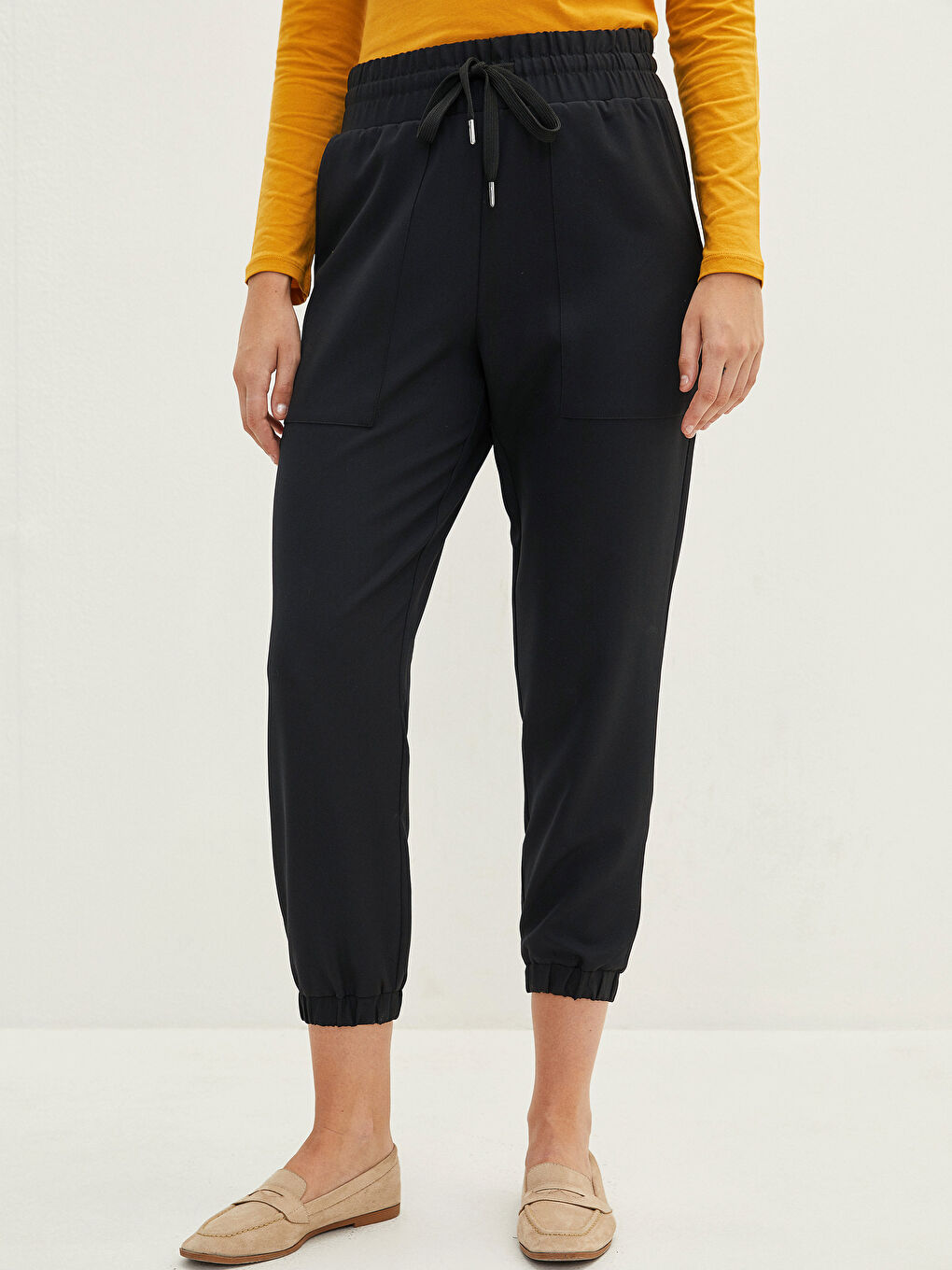 Elastic Waist Regular Pocket Detailed Women's Jogger Trousers-3