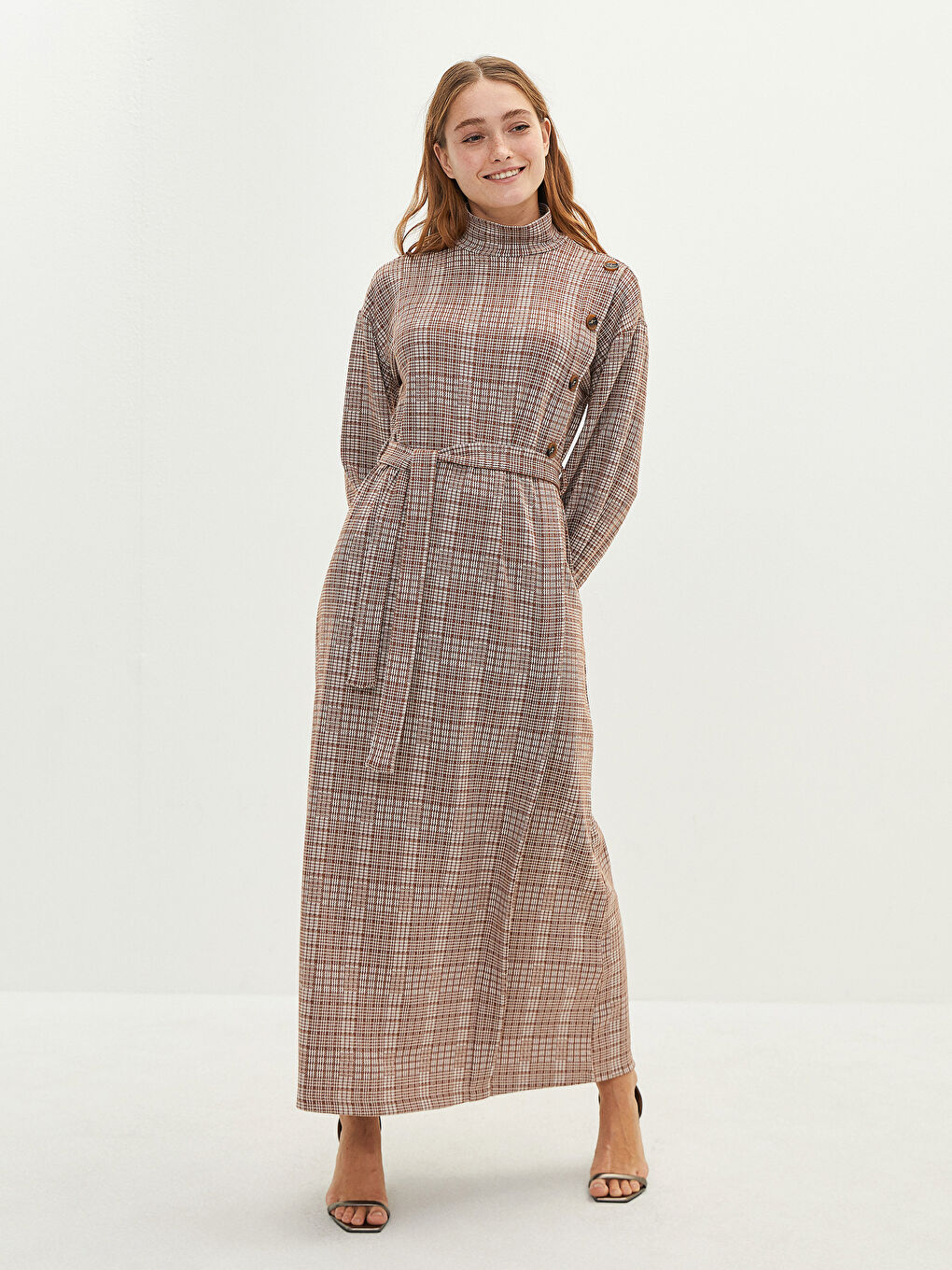 Kahverengi Dik Yaka Ekose Uzun Kollu A Kesim Beli Kuşaklı Kadın Elbise-2