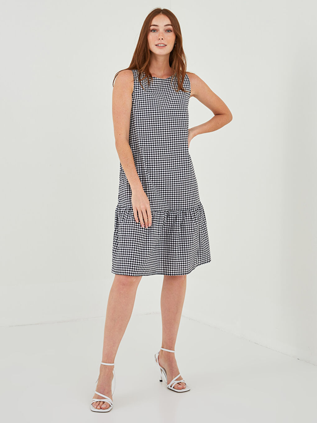 جل بێ قۆڵ یەخە خڕ چاپکراو فۆرم پۆپلین بۆ ژنان-1