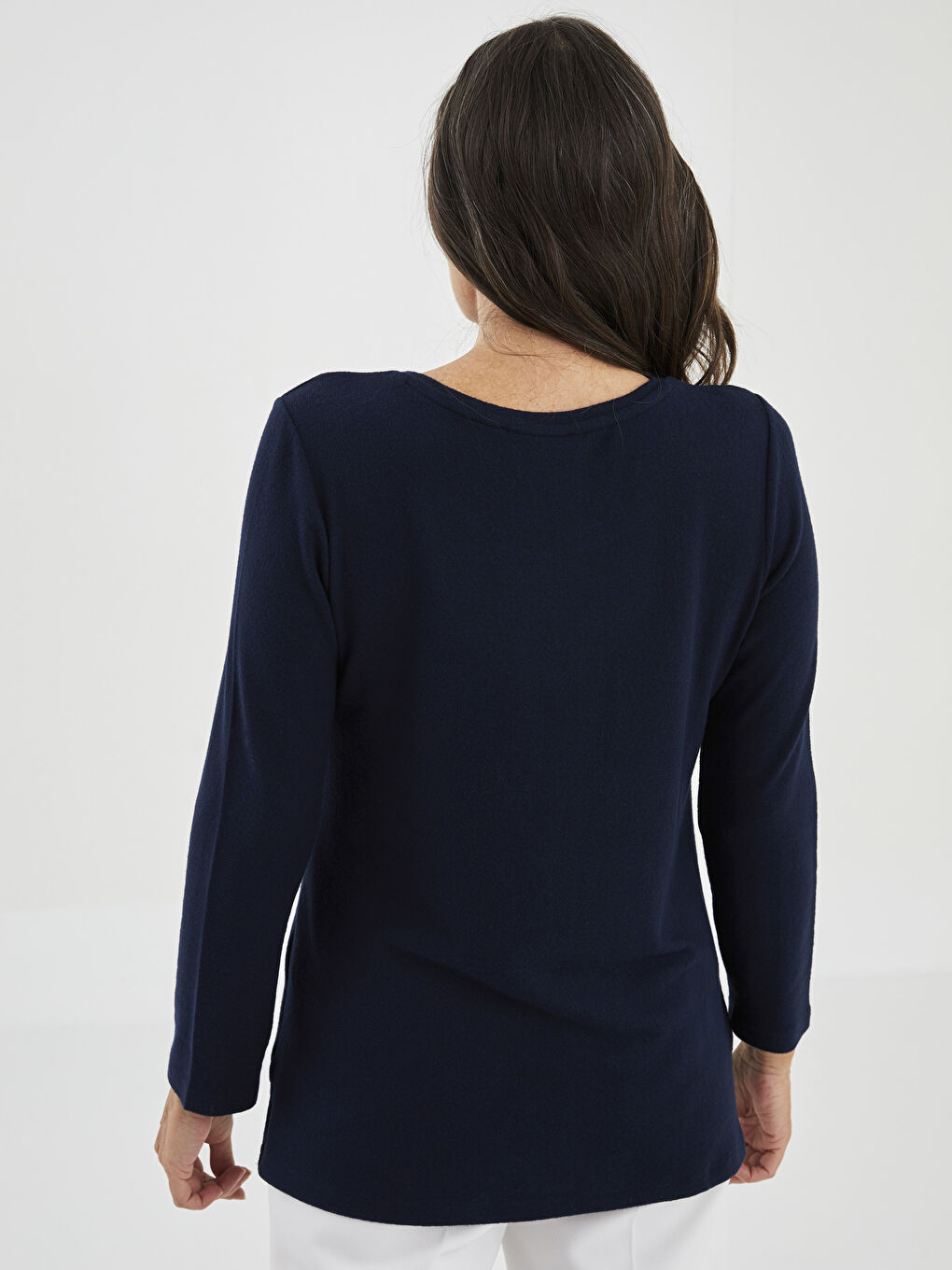 Crew Neck Embroidered Long Sleeve Women's T-Shirt-4