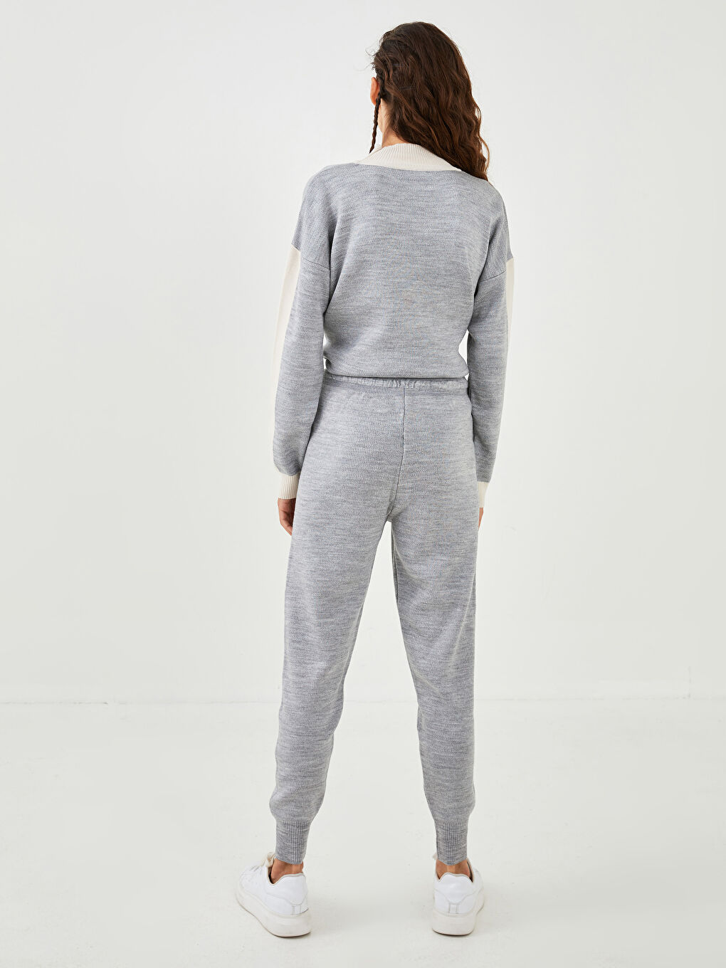 Pantalon de Jogging pour Femmes en Tricot avec Taille Élastique, Coupe Droite et Poches-4