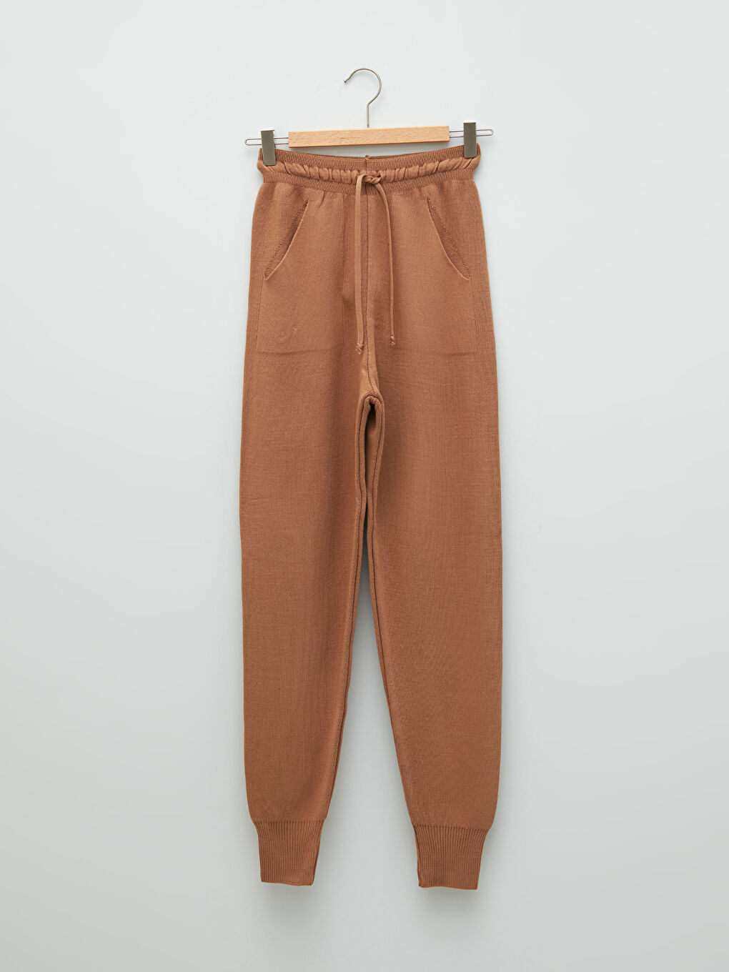 Παντελόνι Jogger Πλεκτό με Ελαστική Μέση, Ίσια Γραμμή και Λεπτομέρειες Τσέπης για Γυναίκες