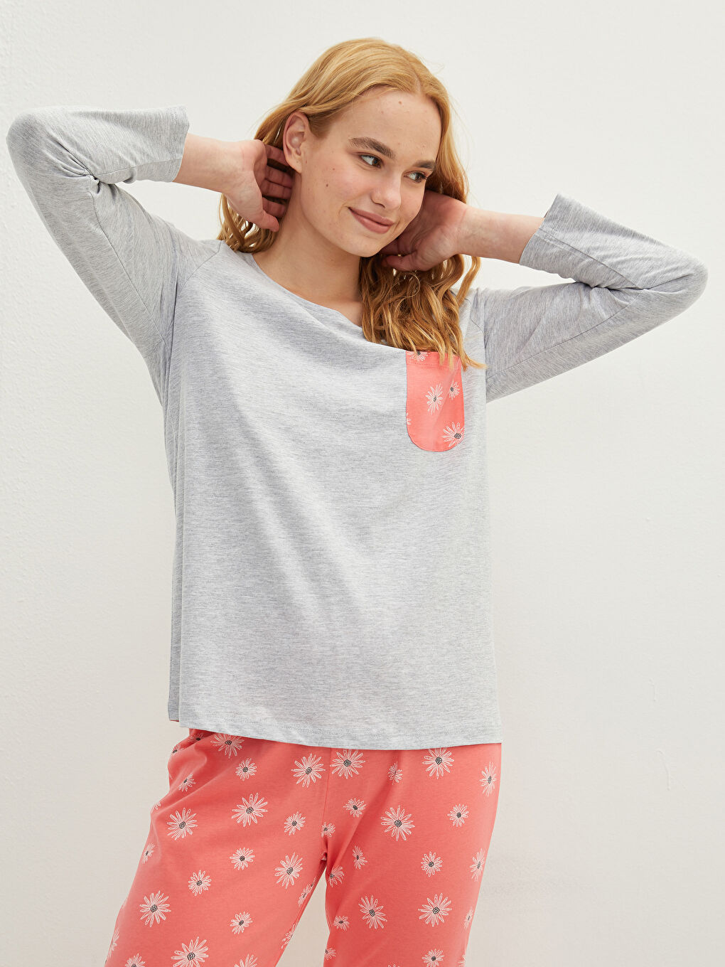 طقم بيجامة قطن كم طويل منقوش بياقة دائرية للسيدات-2