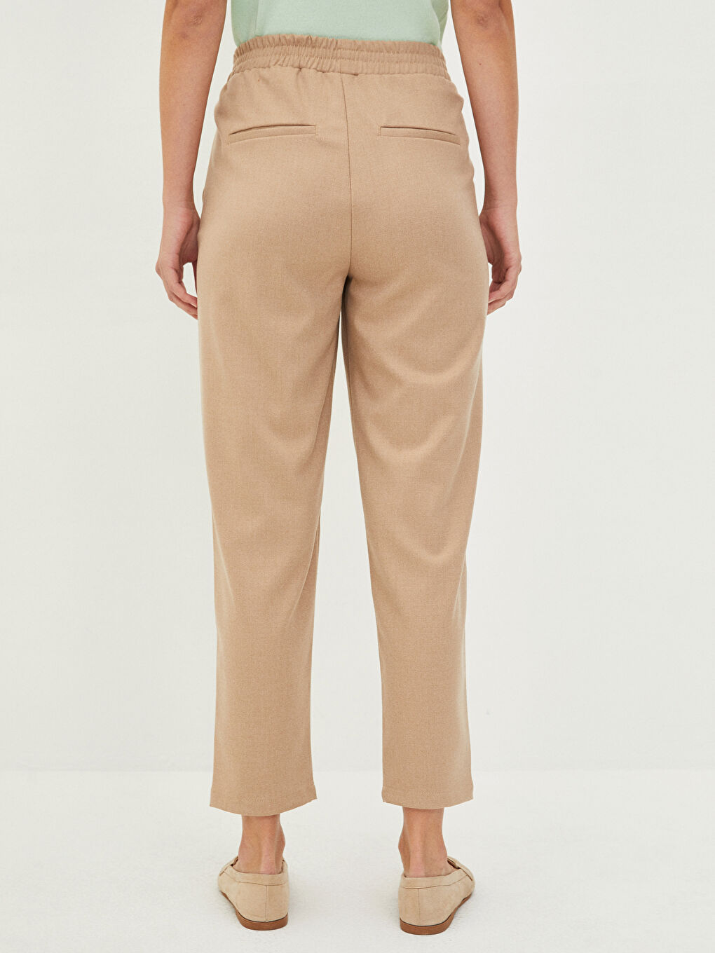 Elastic Waist Standard Fit Carrot Cut Pocket Detailed Women's Trousers-3