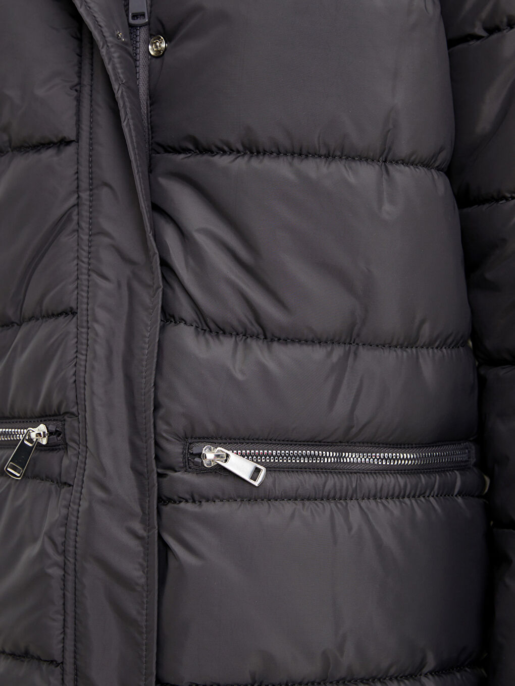 Gri Kadın Kapüşonlu Düz Şişme Mont-4