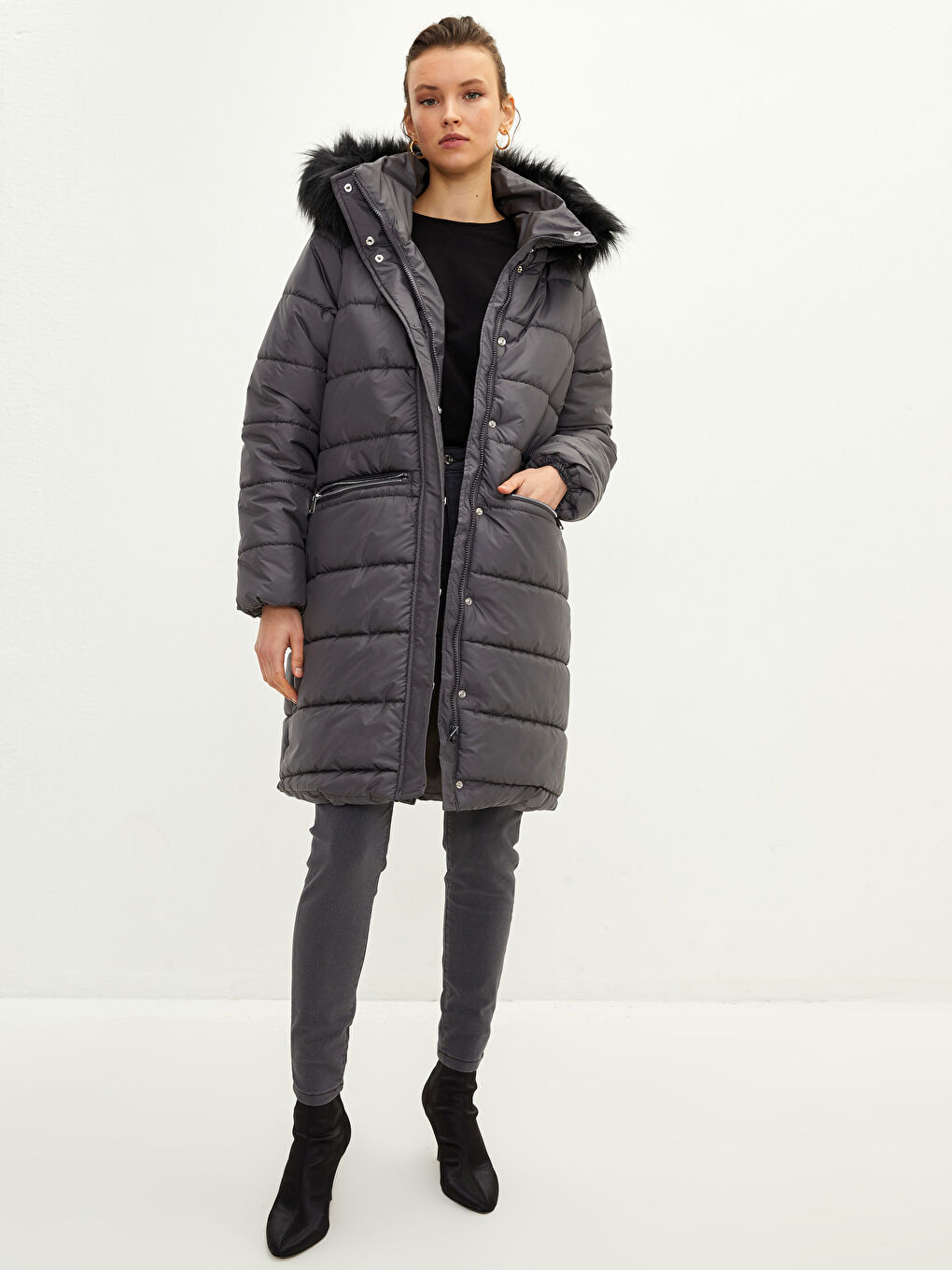 Gri Kadın Kapüşonlu Düz Şişme Mont-5