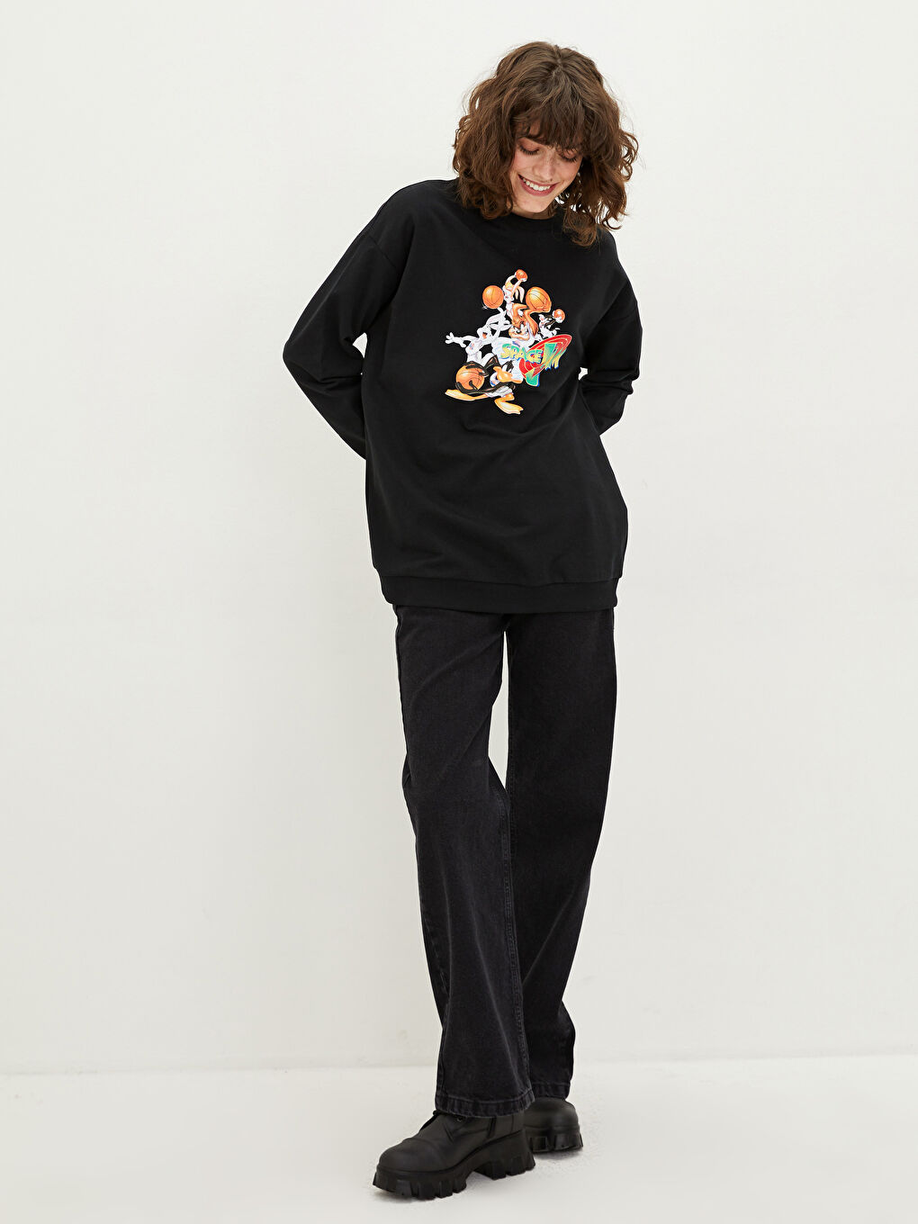 Crew Neck Space Jam Printed Long Sleeve Women's Sweatshirt -W1IC05Z8-RQN