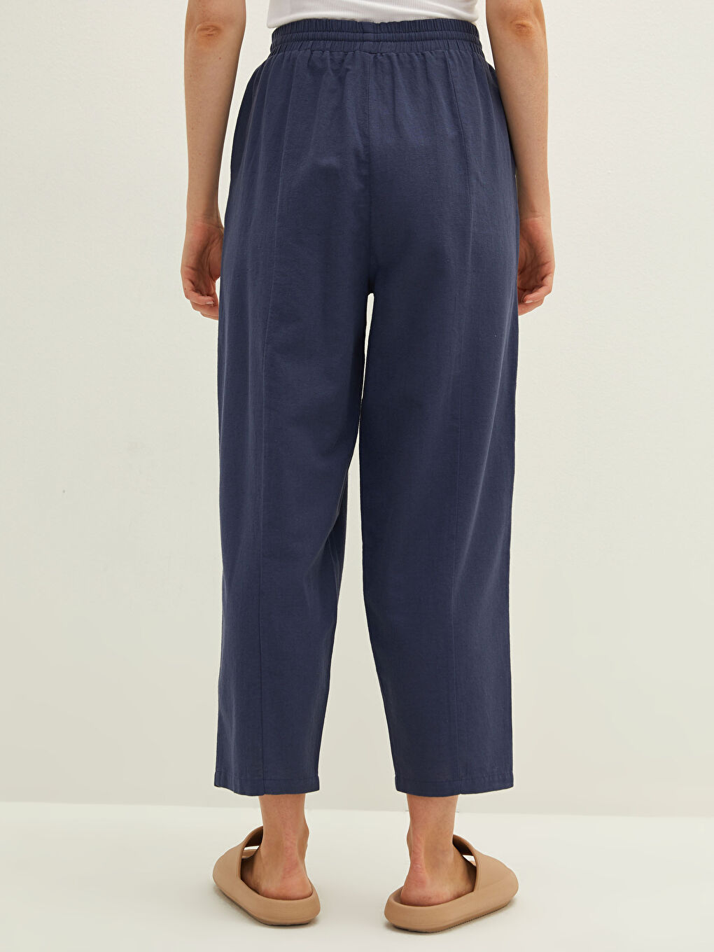 Elastic Waist Regular Pocket Detailed Women's Trousers-3