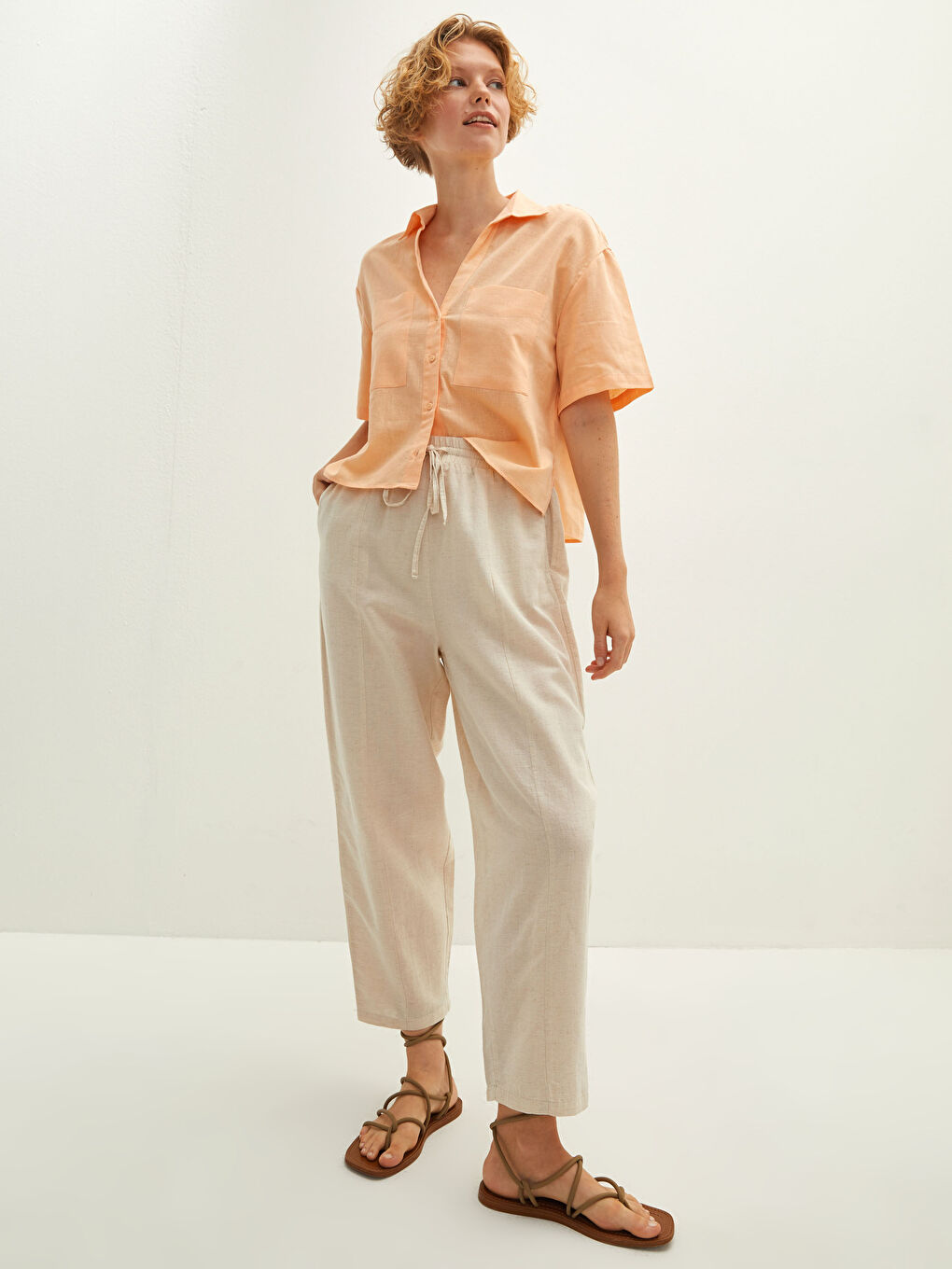 Elastic Waist Regular Pocket Detailed Women's Trousers