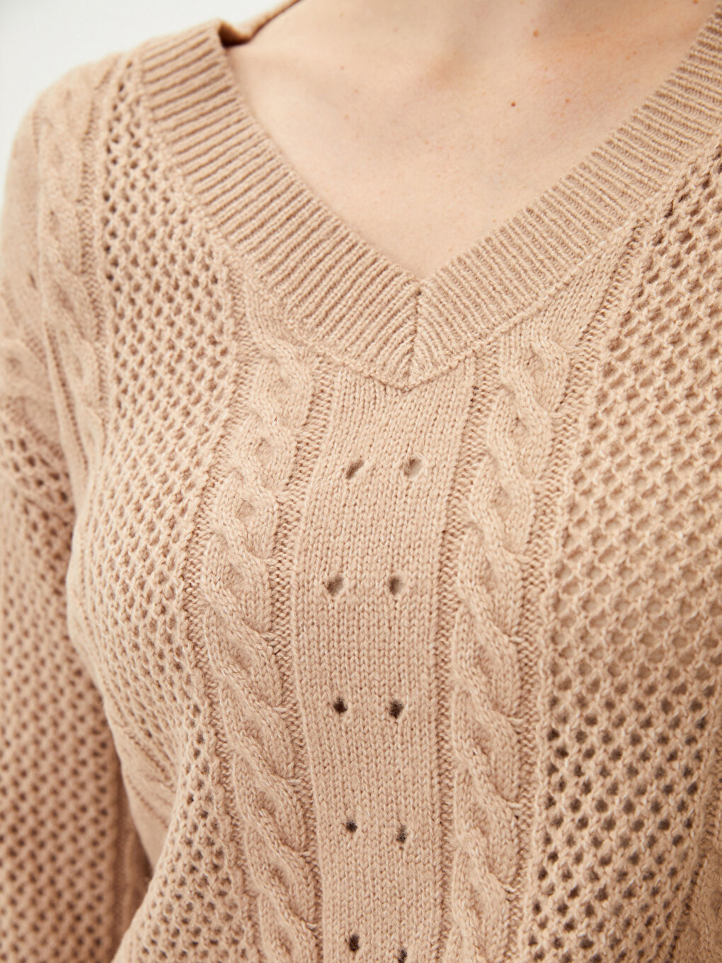 Әйелдерге арналған v жағалы өрнекті ұзын жең трикотаж жемпір-3