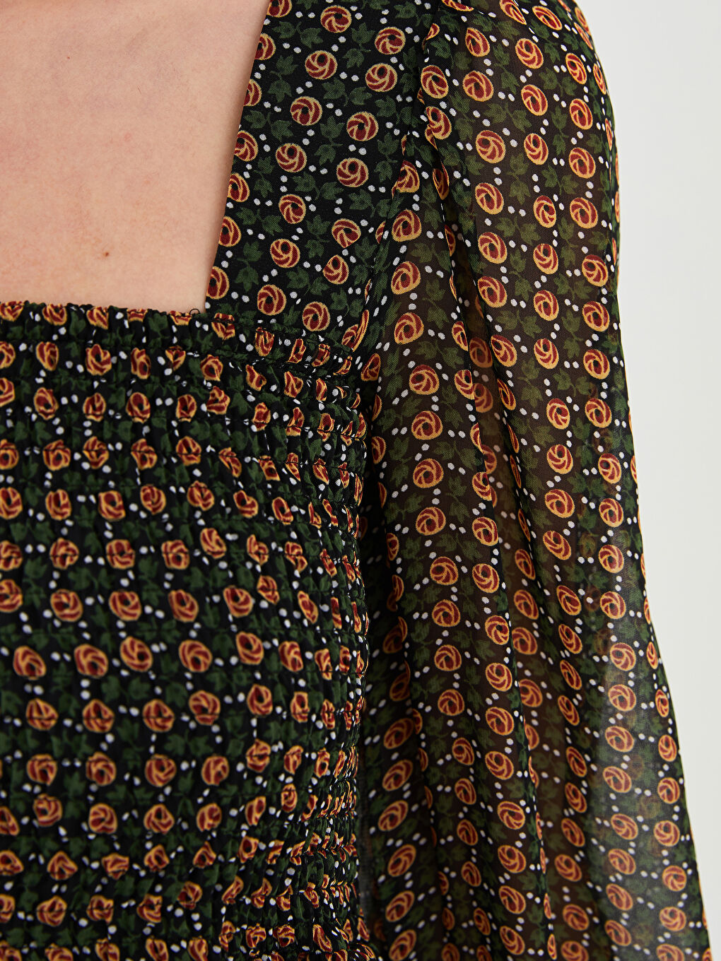 Siyah Kare Yaka Desenli Uzun Kollu Şifon Kadın Elbise-3