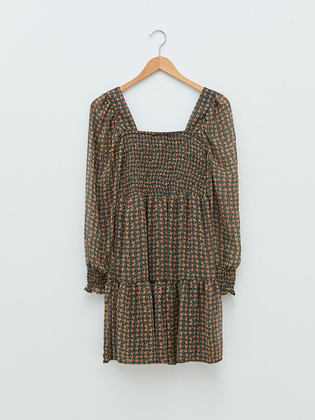 Siyah Kare Yaka Desenli Uzun Kollu Şifon Kadın Elbise-6