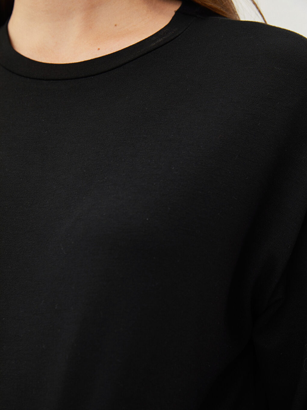 Siyah Bisiklet Yaka Düz Uzun Kollu Viskon Hamile Tişört-1