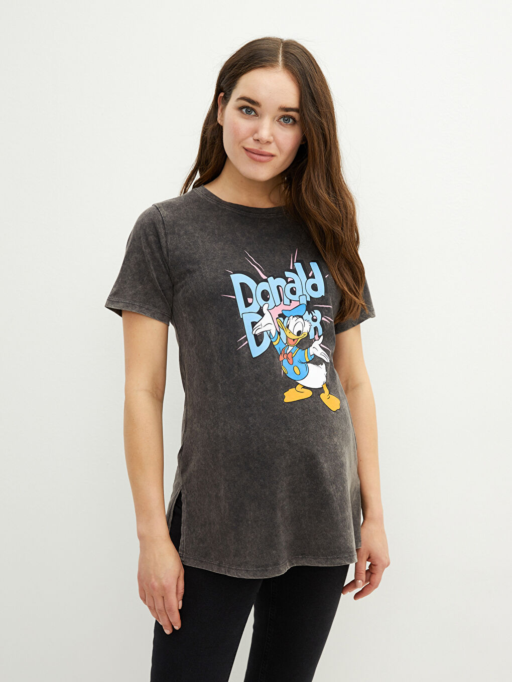 Gri Bisiklet Yaka Donald Duck Baskılı Kısa Kollu Pamuklu Hamile Tişört-2