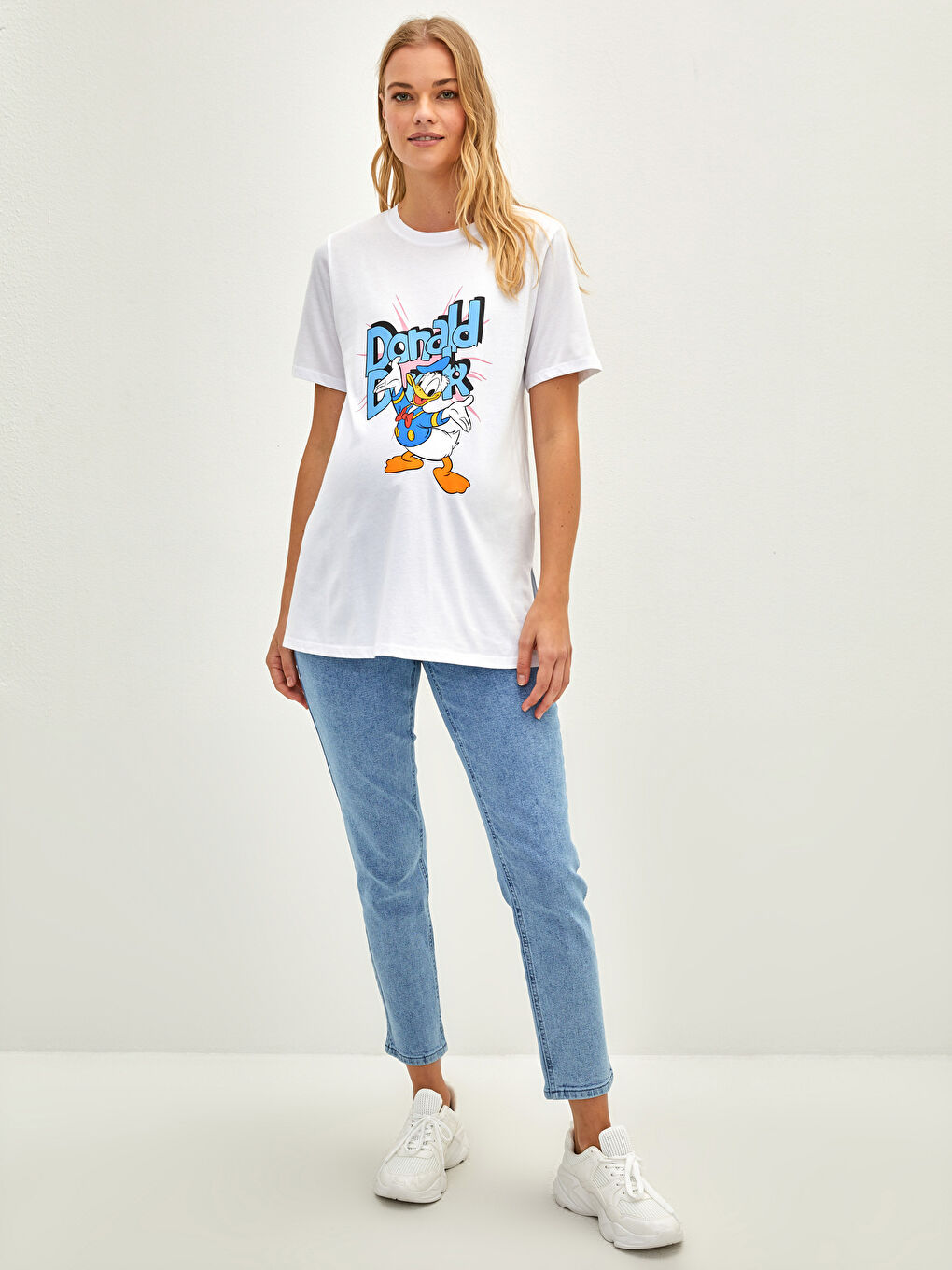 Футболка для беременных с принтом Дональда Дака, круглым вырезом и короткими рукавами из хлопка-1