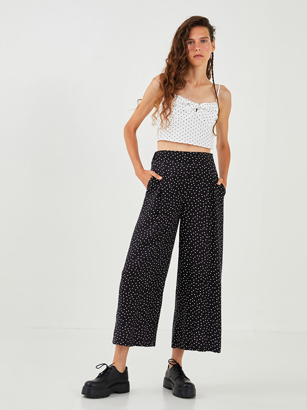 XSIDE Hose mit elastischer Taille, normaler Passform, weitem Bein, Schlitz und Viskose für Damen -W1IE52Z8-CVL