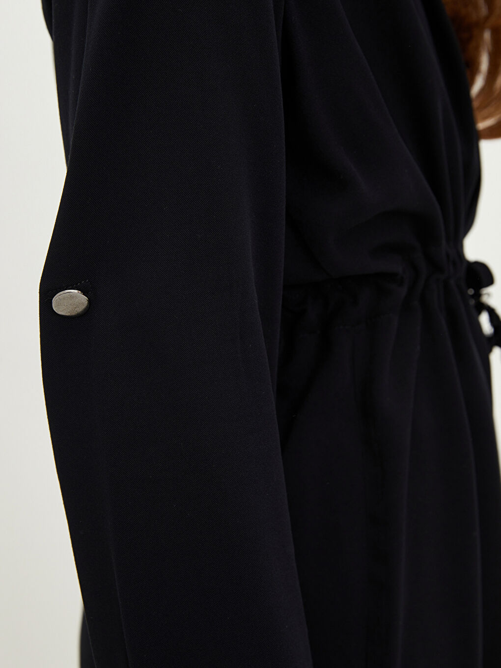 Siyah Önden Büzgü Detaylı Düz Uzun Kollu Viskon Kadın Ceket-3