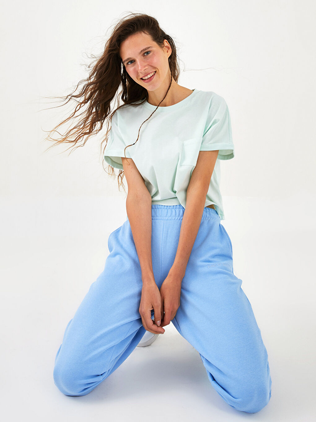 Turkuaz Bisiklet Yaka Düz Cep Detaylı Kısa Kollu Kadın Crop-1
