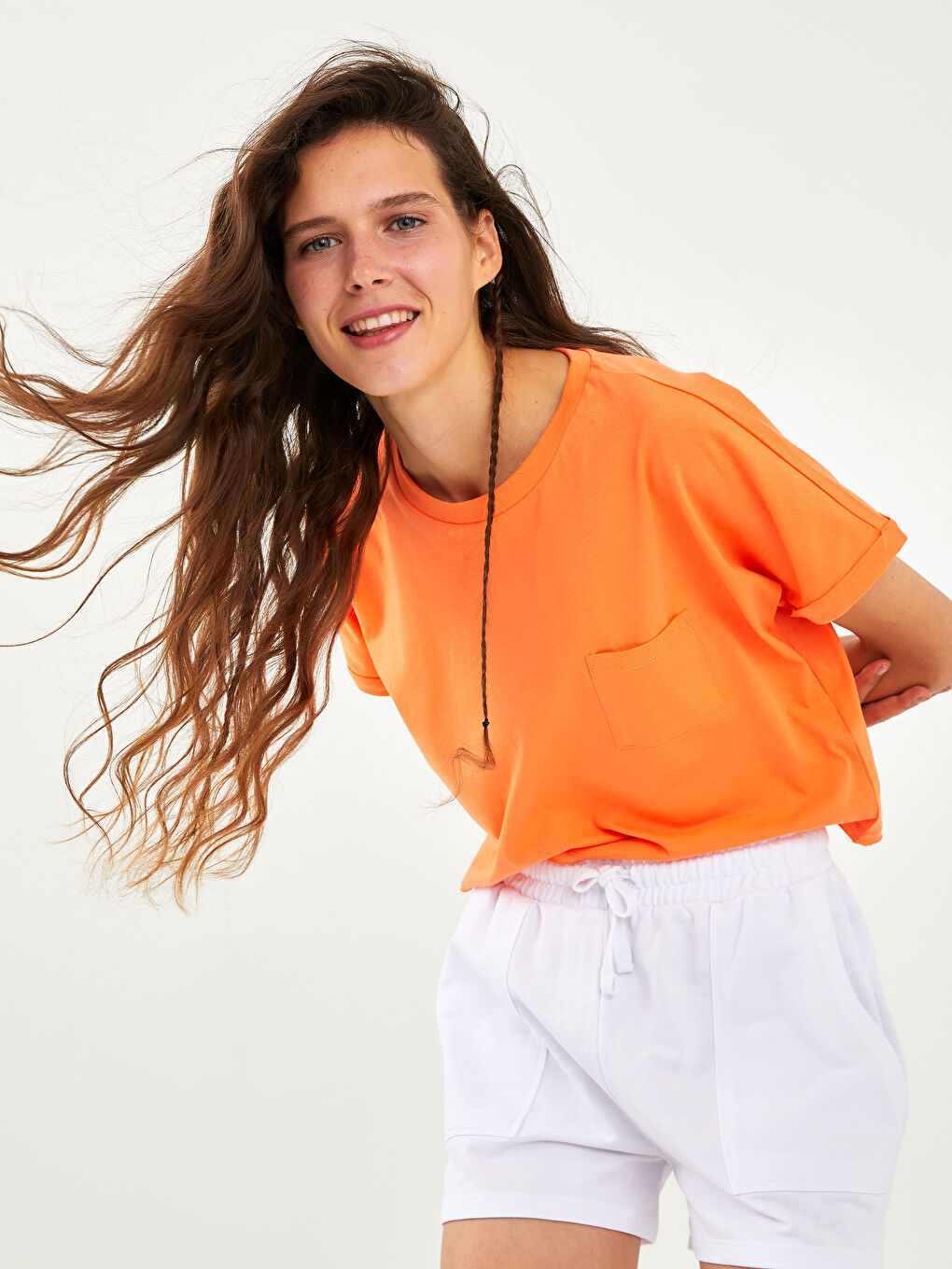 Turuncu Bisiklet Yaka Düz Cep Detaylı Kısa Kollu Kadın Crop-2