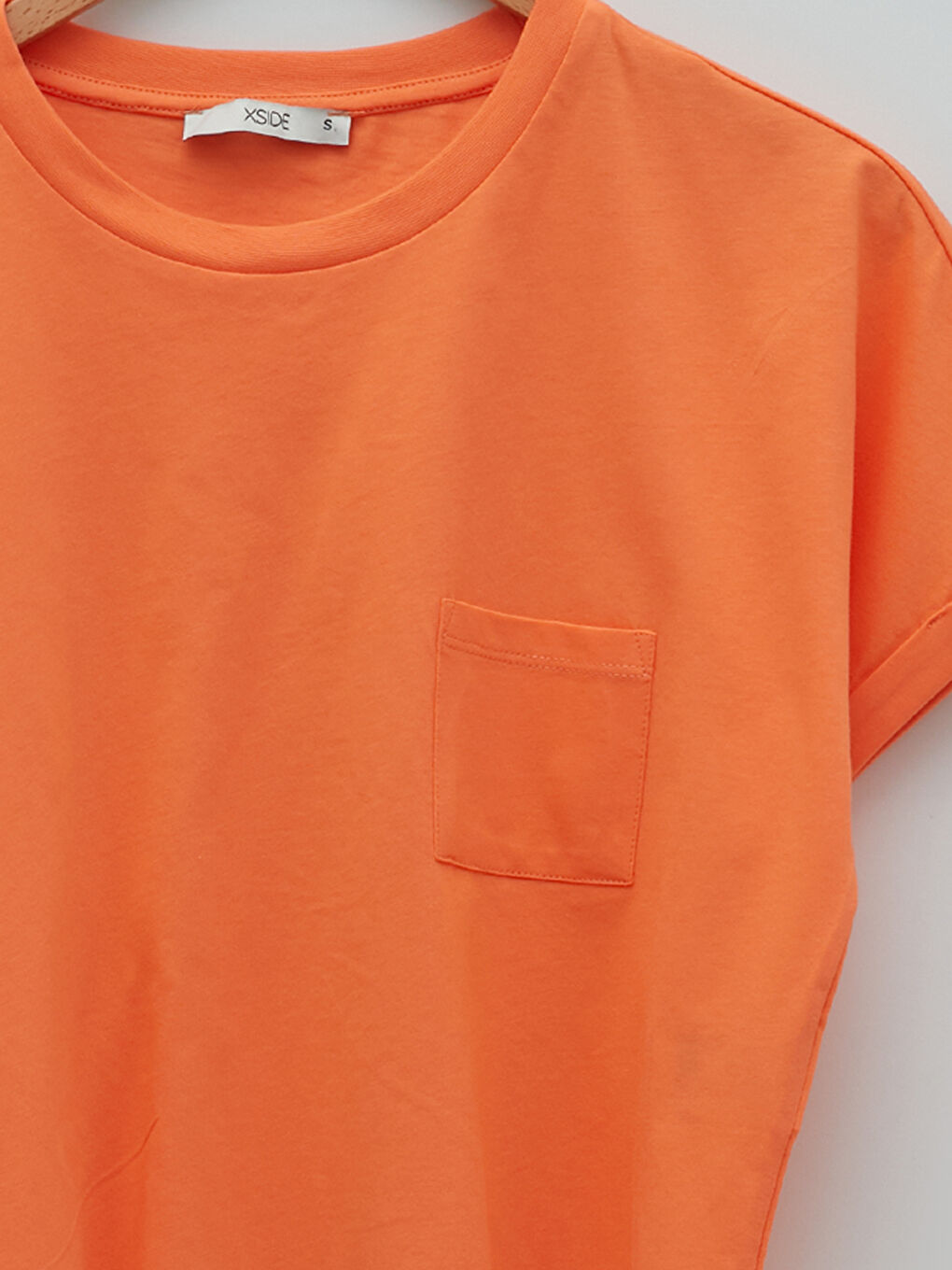 Turuncu Bisiklet Yaka Düz Cep Detaylı Kısa Kollu Kadın Crop-8