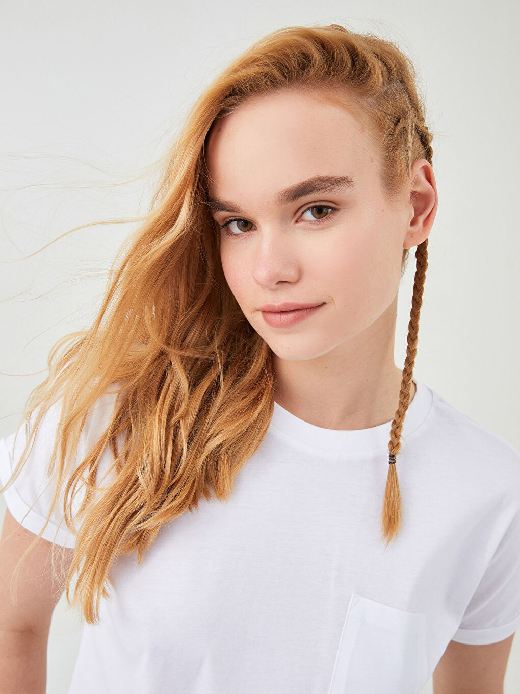 Beyaz Bisiklet Yaka Düz Cep Detaylı Kısa Kollu Kadın Crop-2