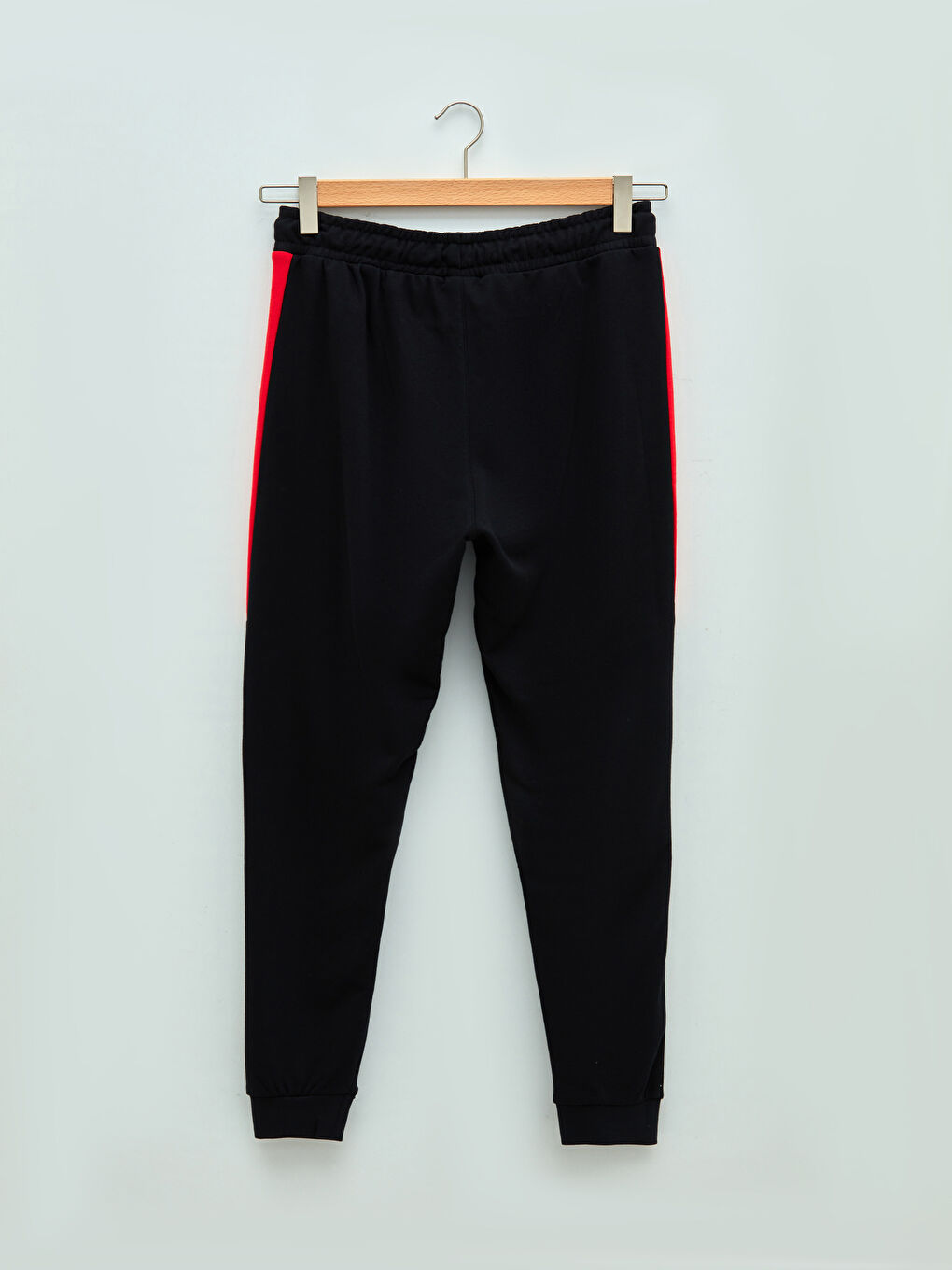 LCW SPORT Slim Fit Liverpool Printed Men's Sports Jogger Sweatpants -W1IF44Z8-CVL