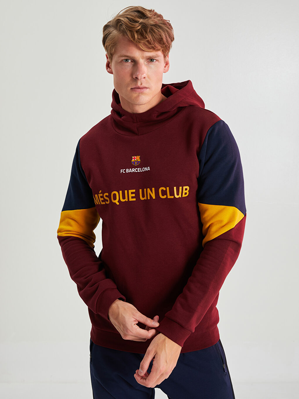 Uzun Kollu Barcelona Baskılı Erkek Taraftar Hoodie-1