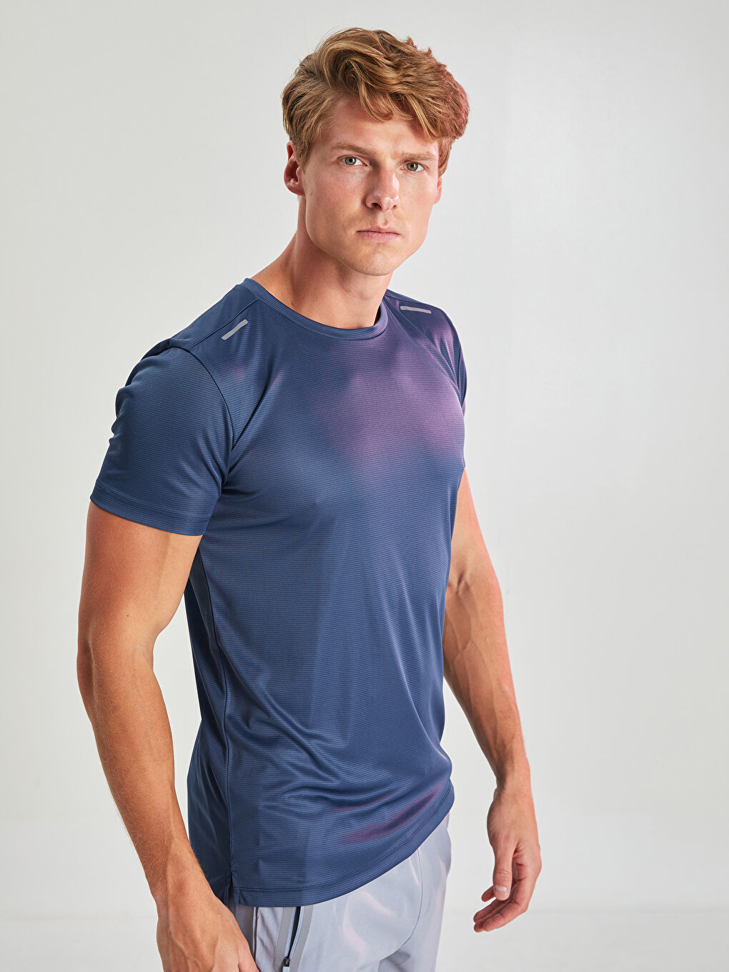 Mavi Bisiklet Yaka Kısa Kollu Aktif Spor Erkek Tişört