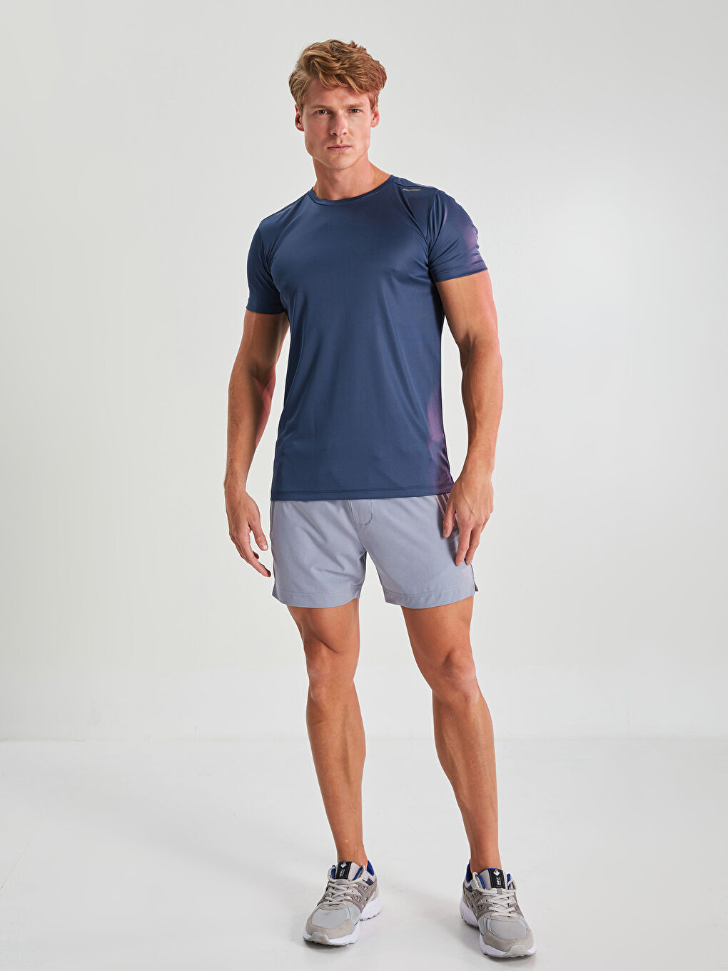 Mavi Bisiklet Yaka Kısa Kollu Aktif Spor Erkek Tişört-1