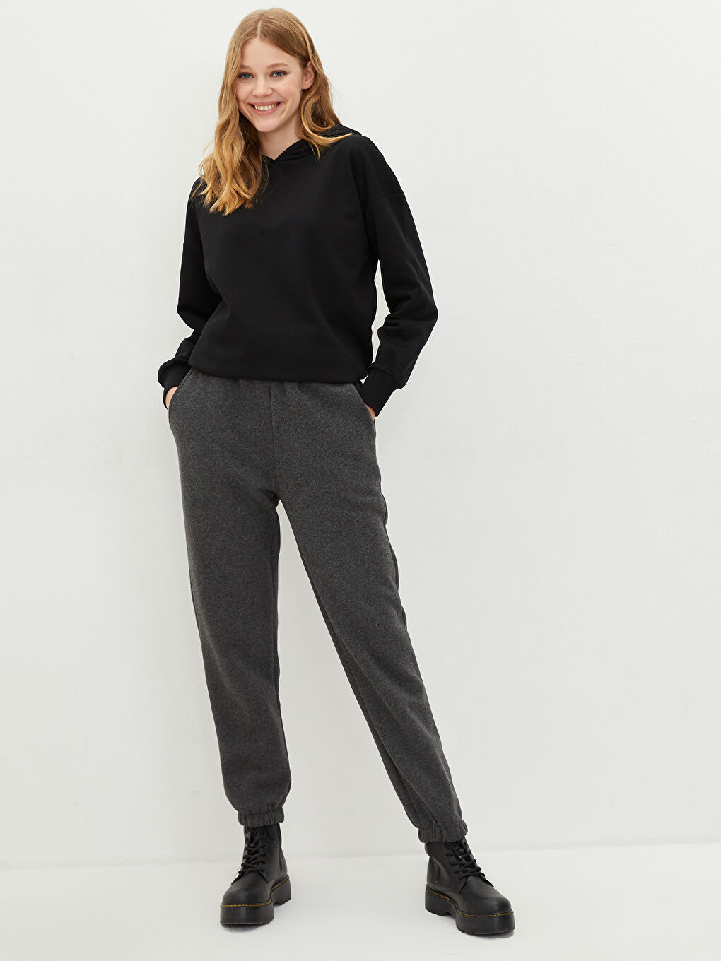 Antrasit Beli Lastikli Düz Cep Detaylı Kadın Kalın Jogger Eşofman Altı