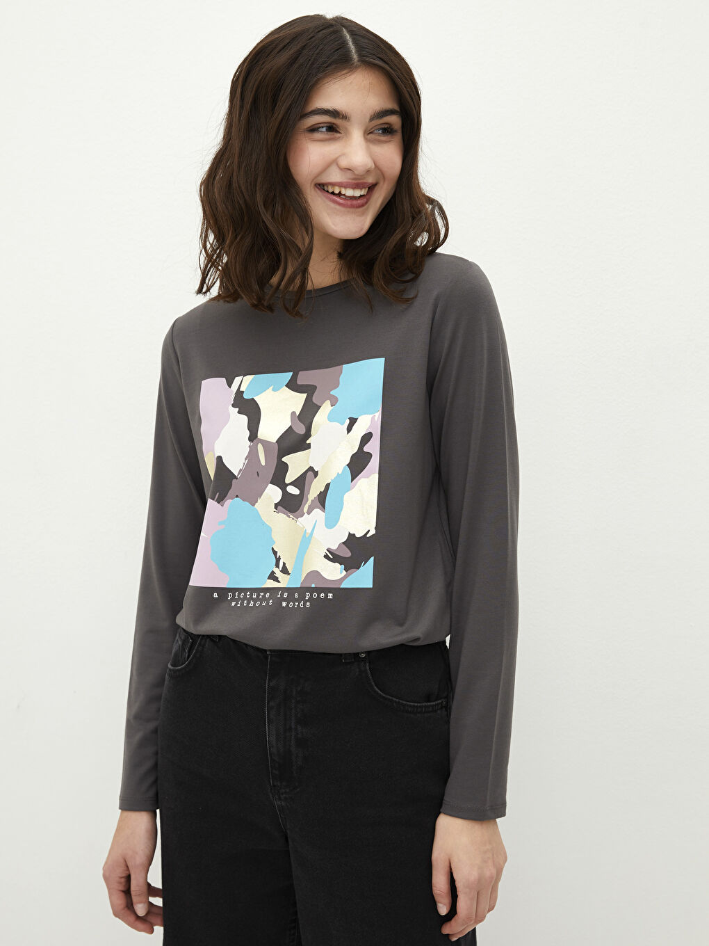 Crew Neck Printed Long Sleeve Women's T-Shirt-1