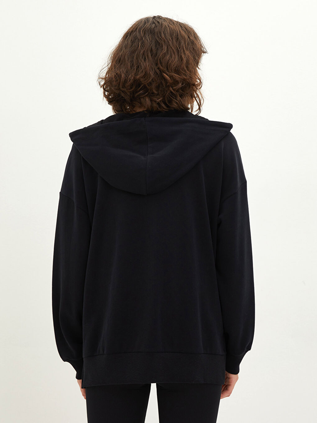 Siyah Kapüşonlu Düz Uzun Kollu Kadın Hırka-4