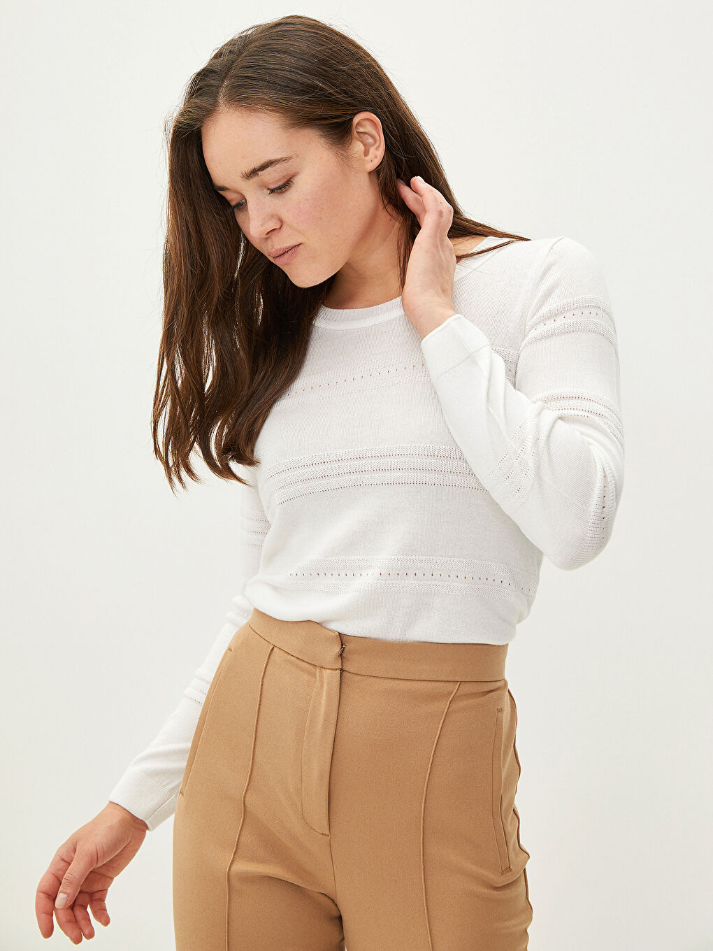 Ekru Bisiklet Yaka Kendinden Desenli Uzun Kollu Kadın Triko Kazak