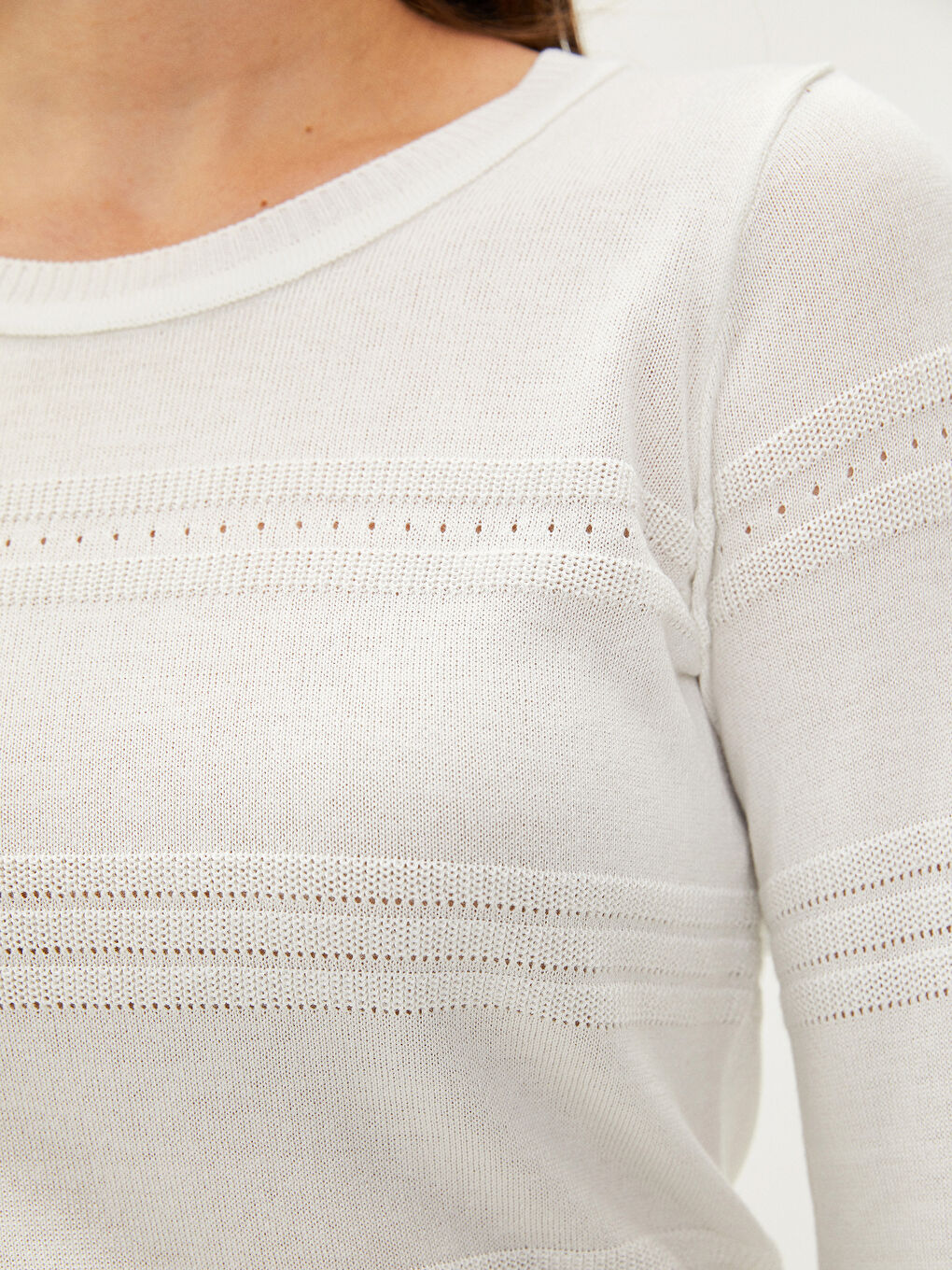 Ekru Bisiklet Yaka Kendinden Desenli Uzun Kollu Kadın Triko Kazak-2