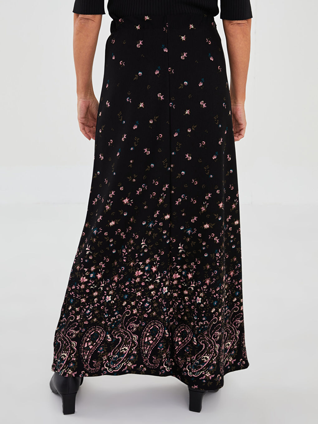 Siyah Beli Lastikli Desenli A Kesim Kadın Etek-4