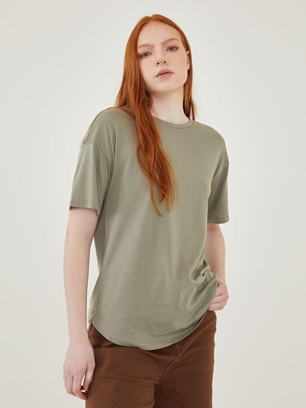 Yeşil Bisiklet Yaka Düz Kısa Kollu Kadın Tişört