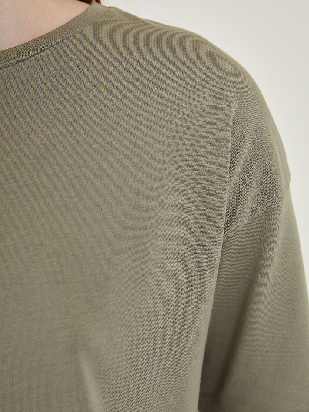 Yeşil Bisiklet Yaka Düz Kısa Kollu Kadın Tişört-3