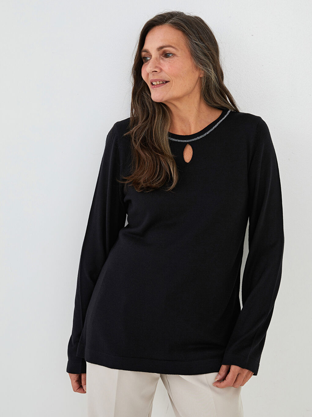 Свитер из трикотажа с длинным рукавом и полосатой отделкой, круглый вырез, для женщин