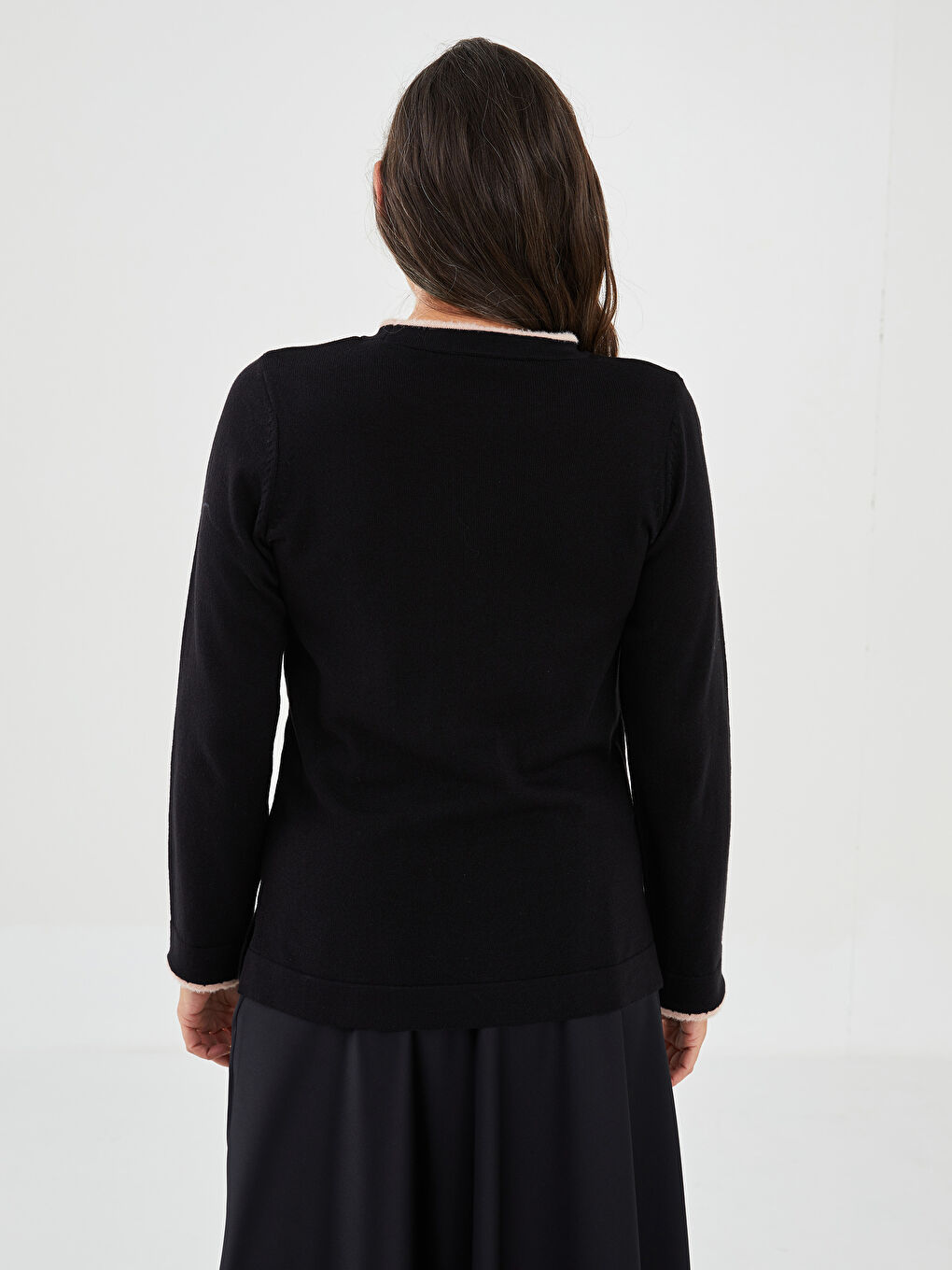 سترة تريكو بياقة دائرية كم طويل منقوشة للسيدات-4