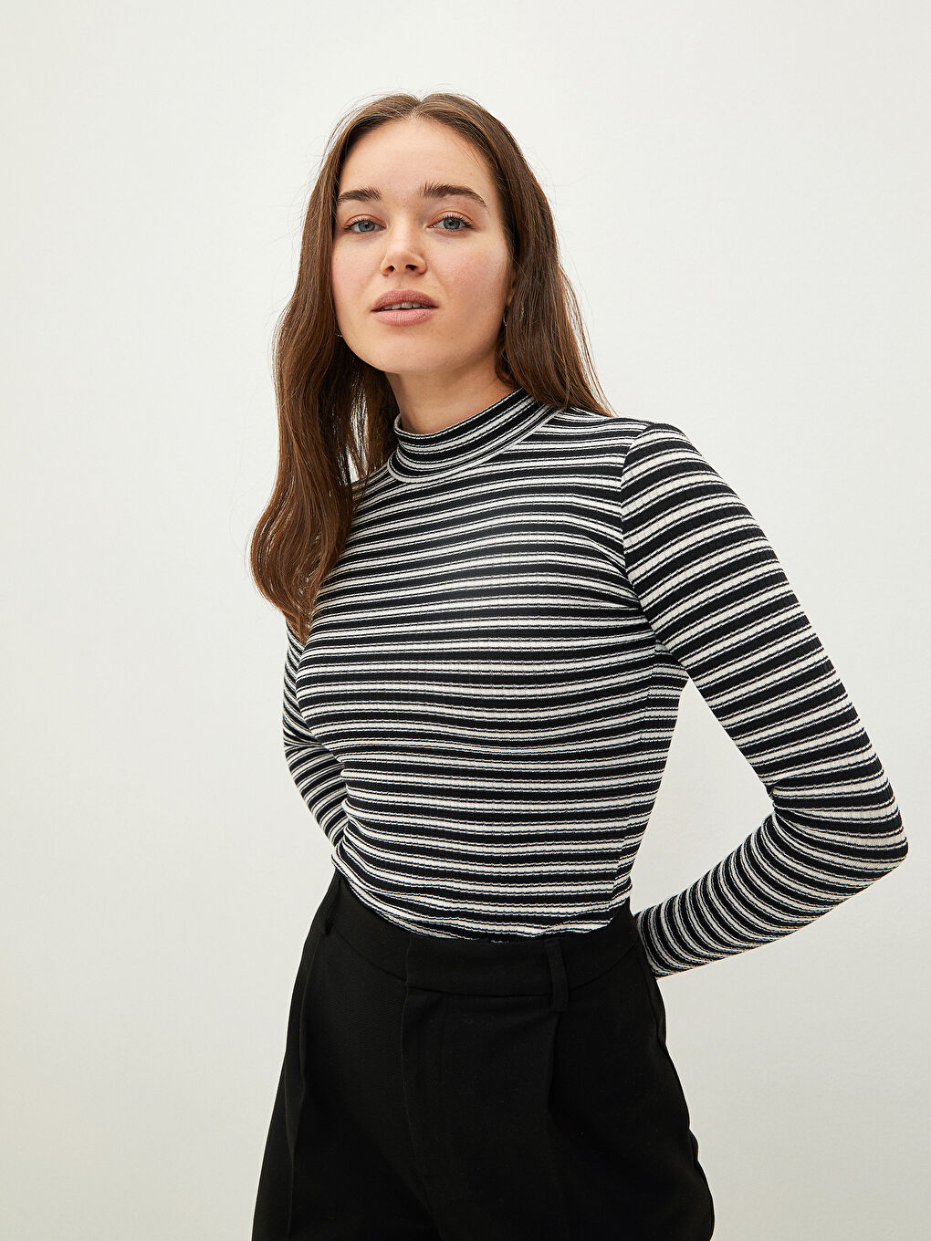 LCWAIKIKI Basic Standing Collar Striped Long Sleeve Camisole Women's T-Shirt -W1IH84Z8-LEG