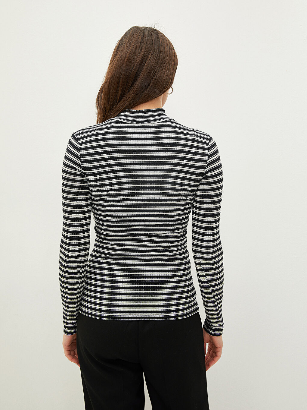 LCWAIKIKI Basic Standing Collar Striped Long Sleeve Camisole Women's T-Shirt -W1IH84Z8-LEG