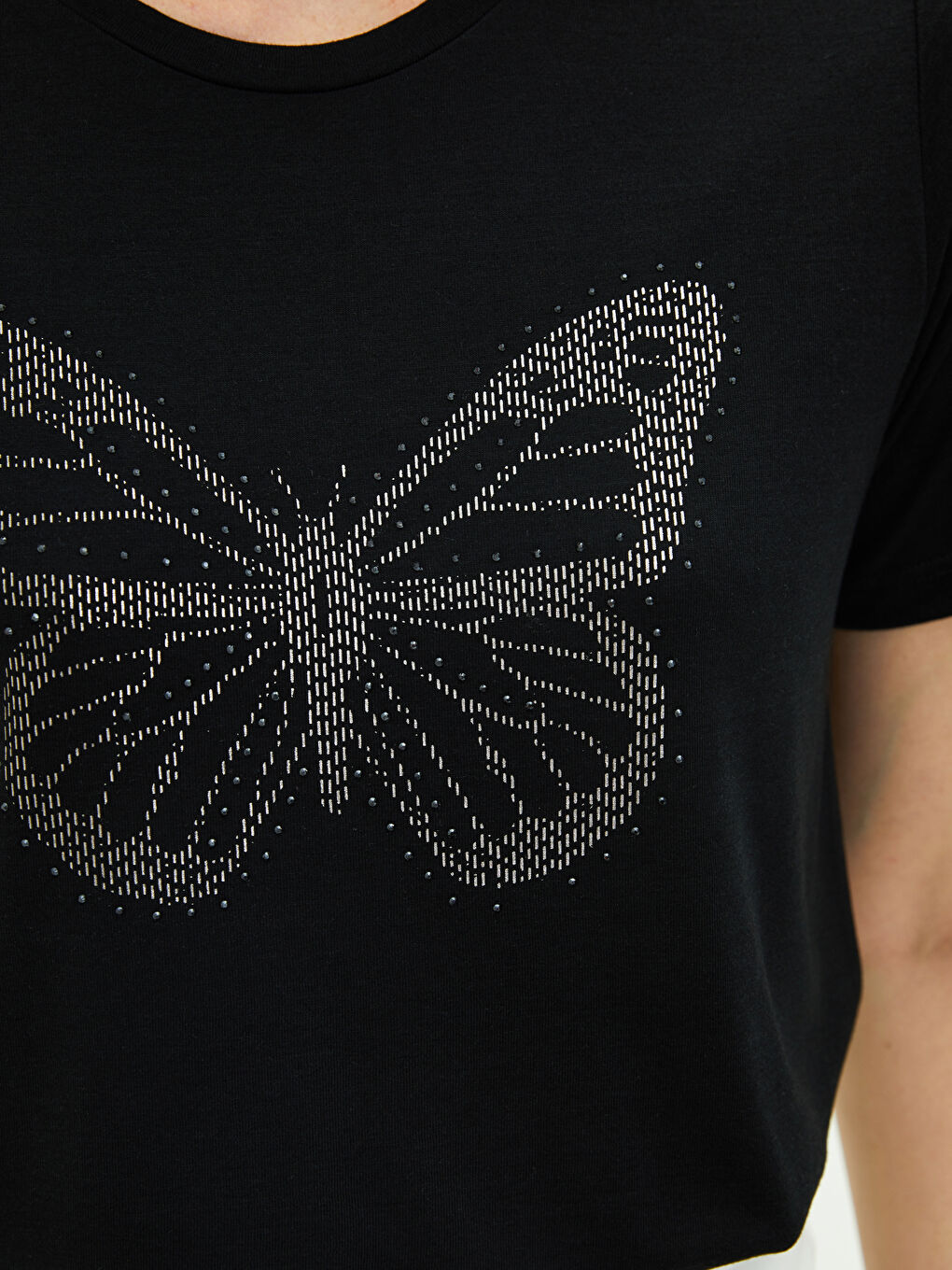 Siyah Bisiklet Yaka Taşlı Kısa Kollu Kadın Tişört-2