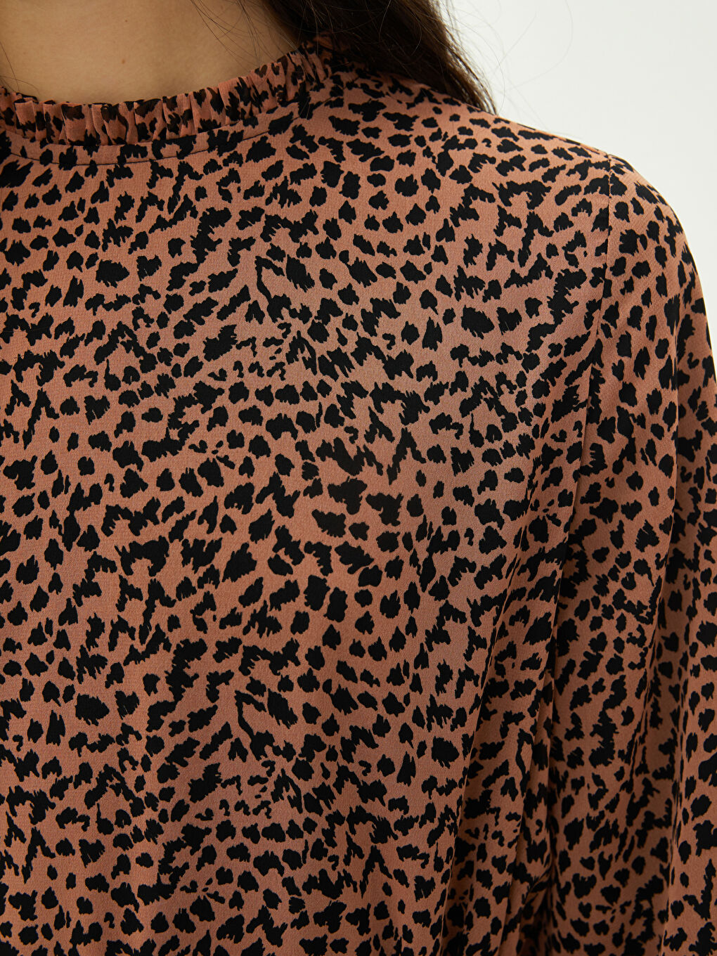 Pembe Fırfırlı Dik Yaka Desenli Uzun Kollu Kadın Elbise-4