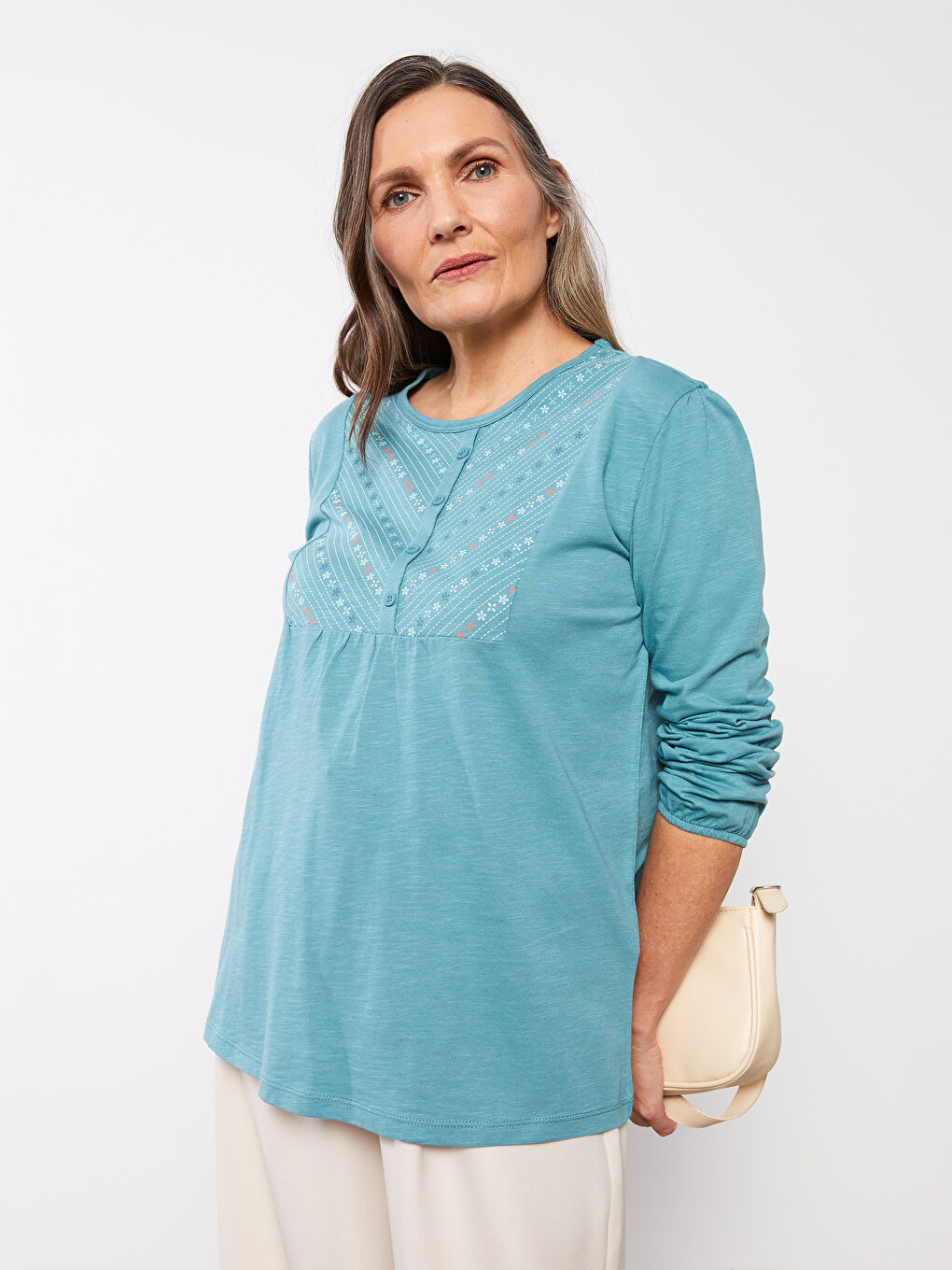 LCW Grace Crew Neck Embroidered Long Sleeve Cotton Women's Blouse -W1II40Z8-H8C