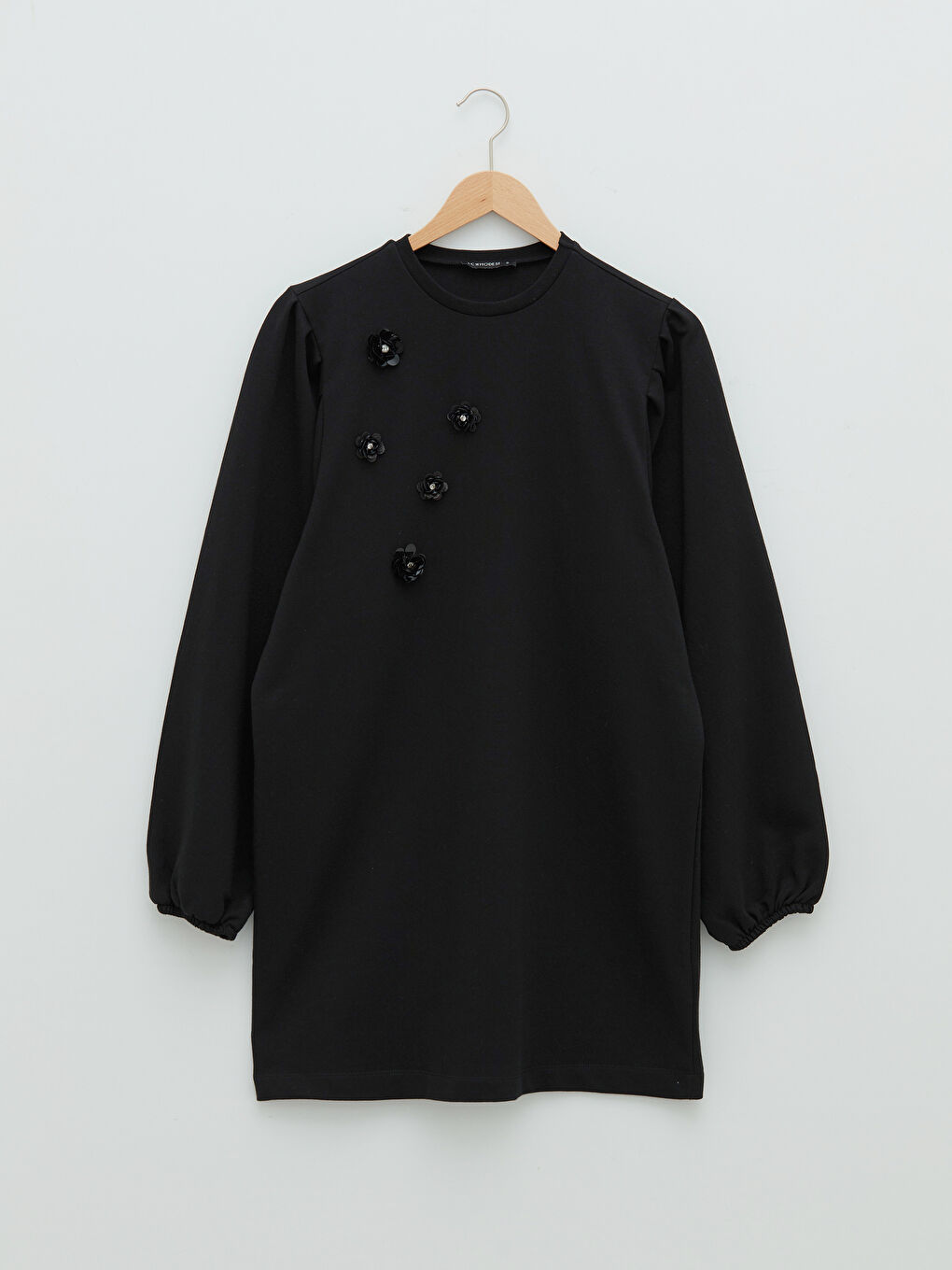 Siyah Bisiklet Yaka Çiçekli Uzun Kollu Kadın Sweatshirt Tunik-5