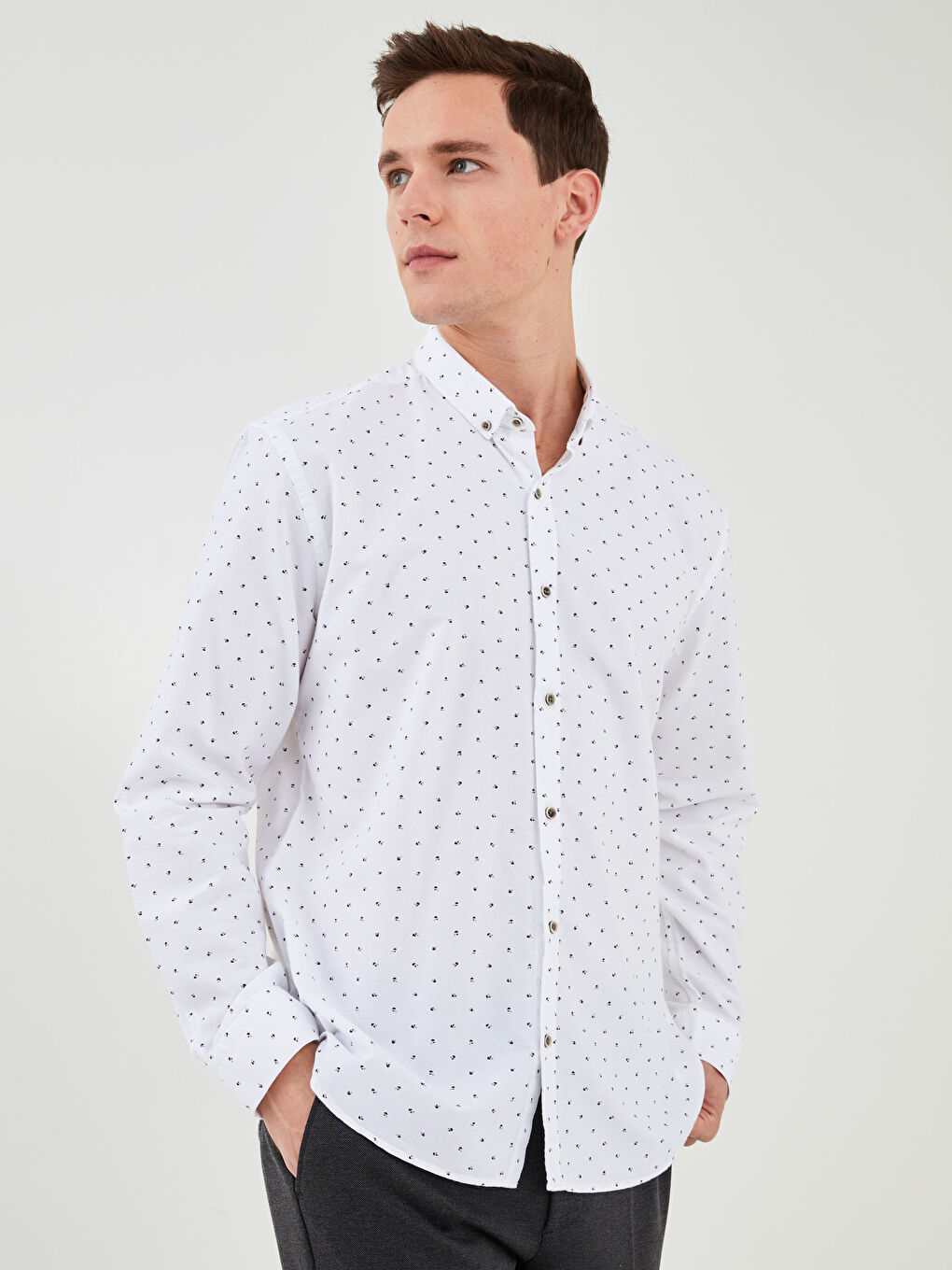 قميص رجالي كم طويل بنقشة بقصة رفيعة