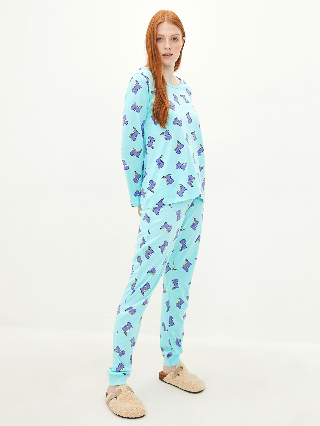 طقم بيجامة قطن كم طويل منقوش بياقة دائرية للسيدات-1