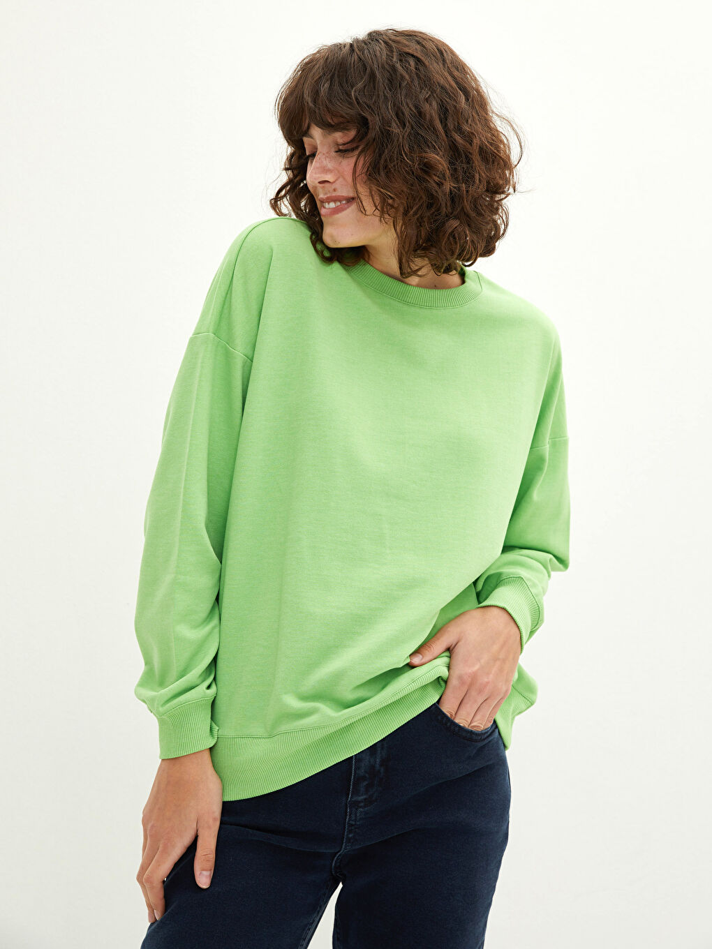 Crew Neck Bugs Bunny Printed Long Sleeve Women Sweatshirt-1