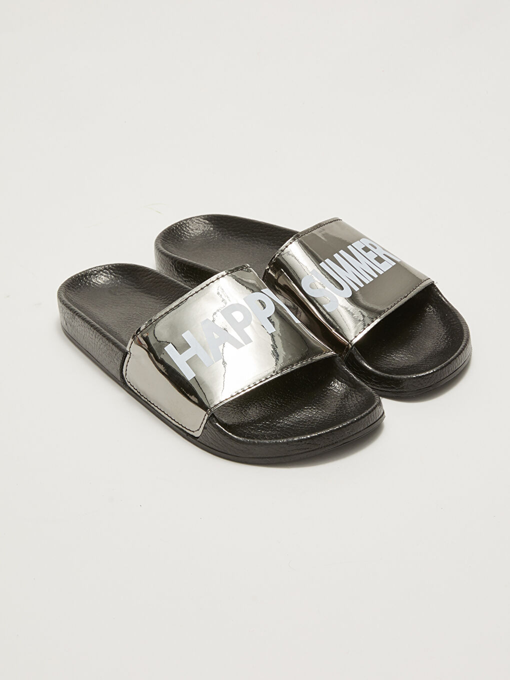 Siyah Slogan Baskılı Tek Bantlı Kadın Terlik