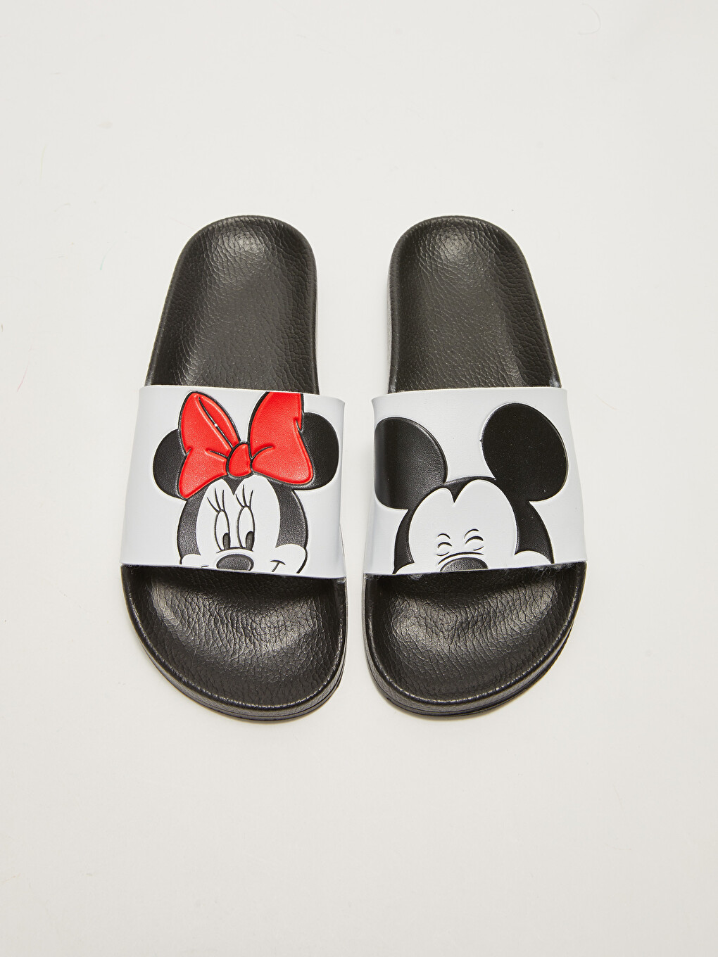 Papuci cu Licență Minnie Mouse cu Bandă Unică pentru Femei-4